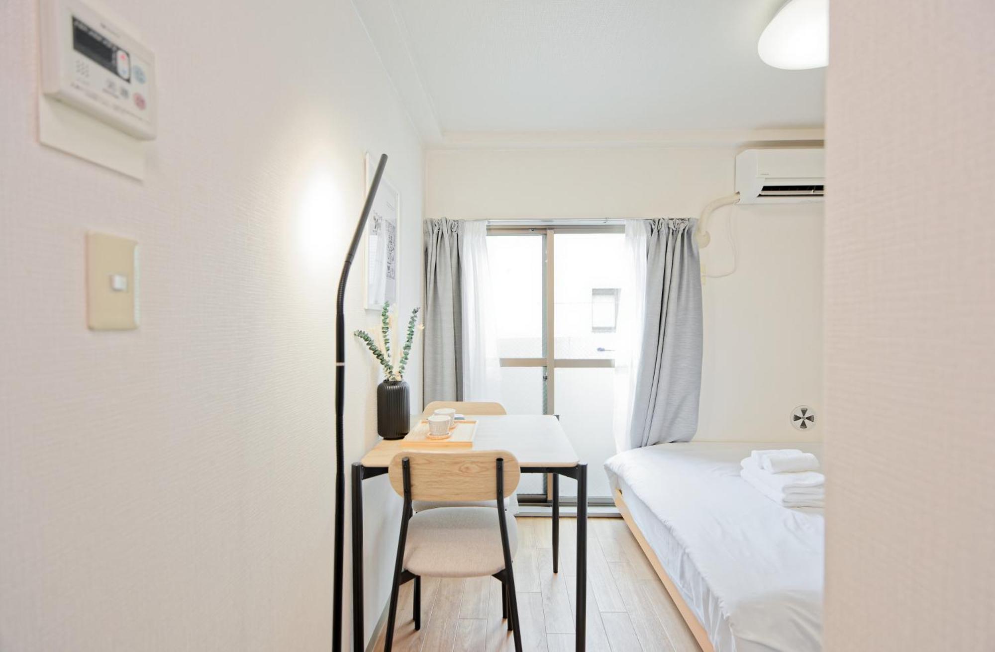 Apartment Shinjuku Higashinakano Shiro Tokyo