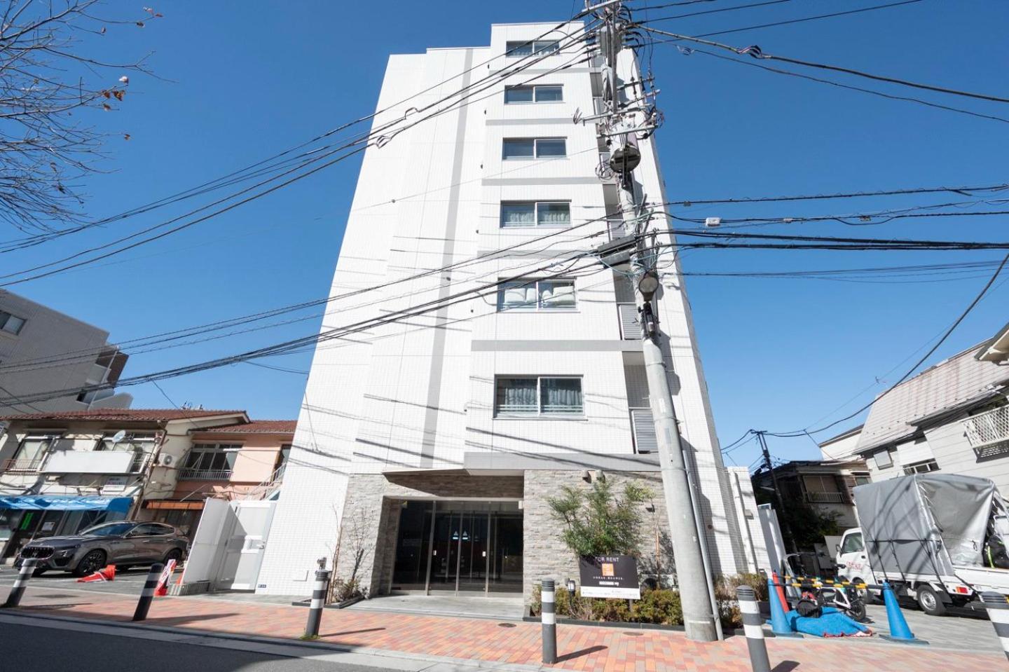 Mat Shinjuku West