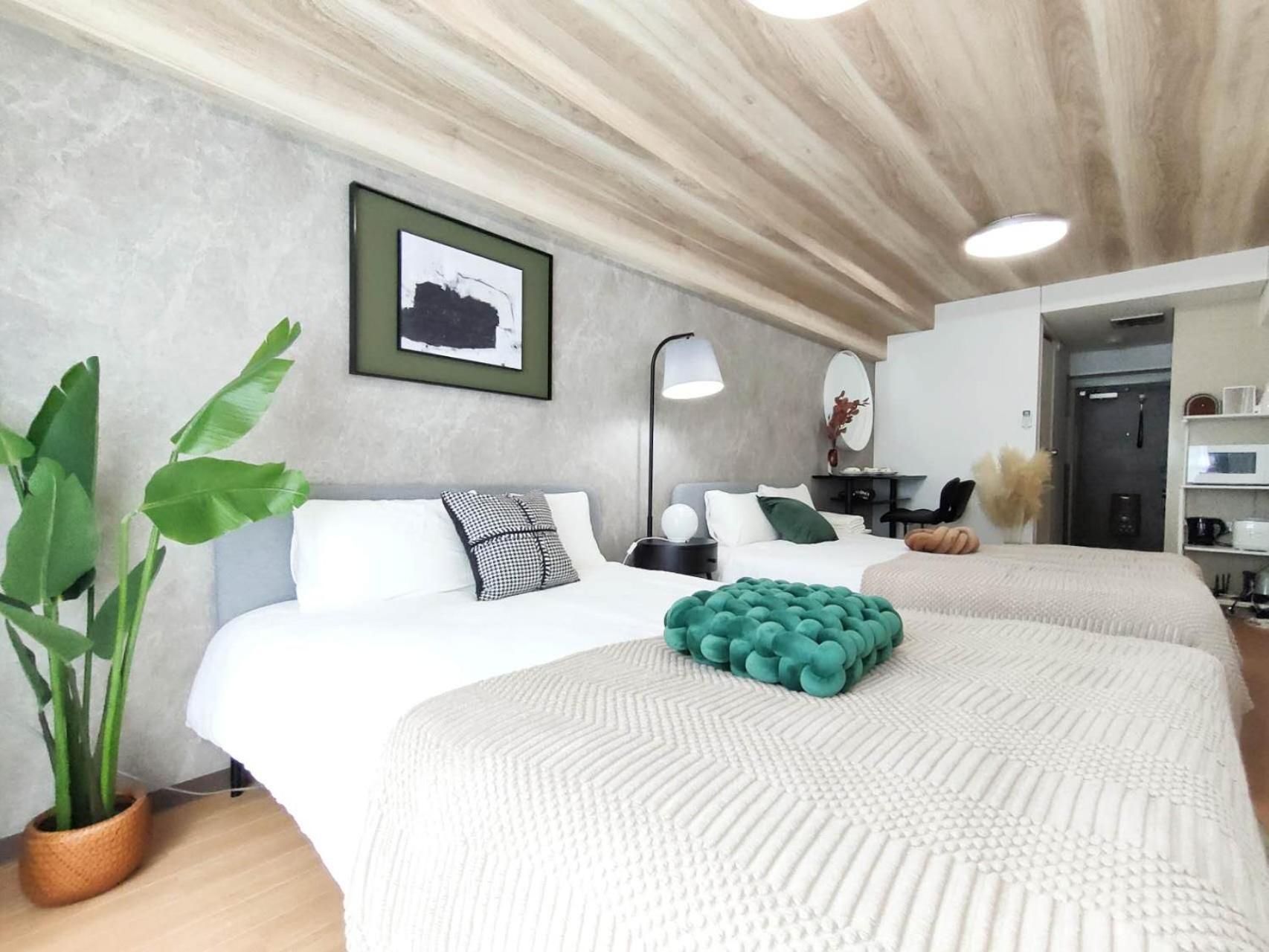 Apartment X43新宿中心 超级商圈 交通枢纽 新宿车站8分钟 最大4人 Shinjuku Center 8 Mins To St Max 4p 直达新宿 涉谷 表参道 品川 池袋 上野 代代木 银座 原宿