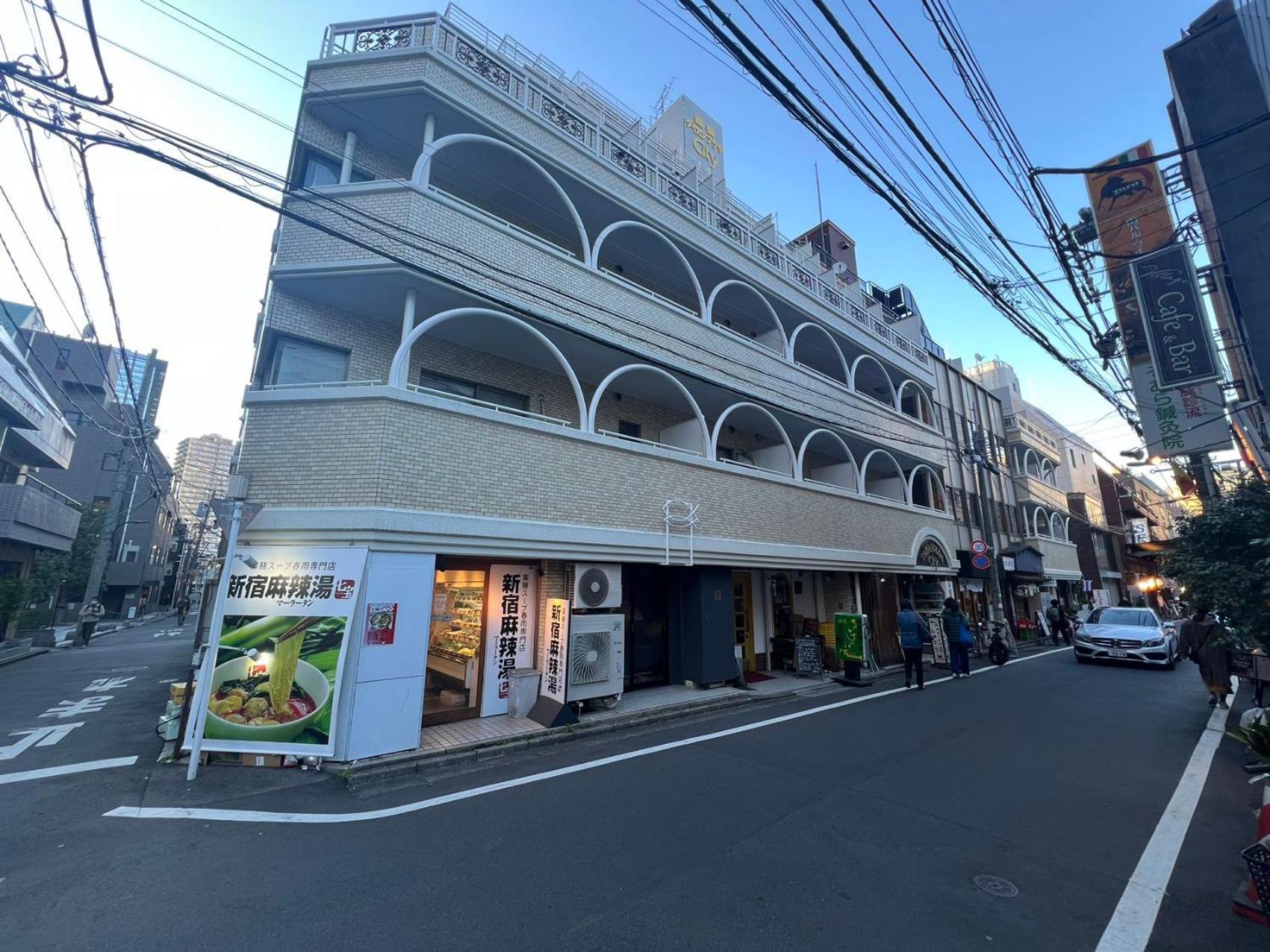 Apartment X43新宿中心 超级商圈 交通枢纽 新宿车站8分钟 最大4人 Shinjuku Center 8 Mins To St Max 4p 直达新宿 涉谷 表参道 品川 池袋 上野 代代木 银座 原宿 *