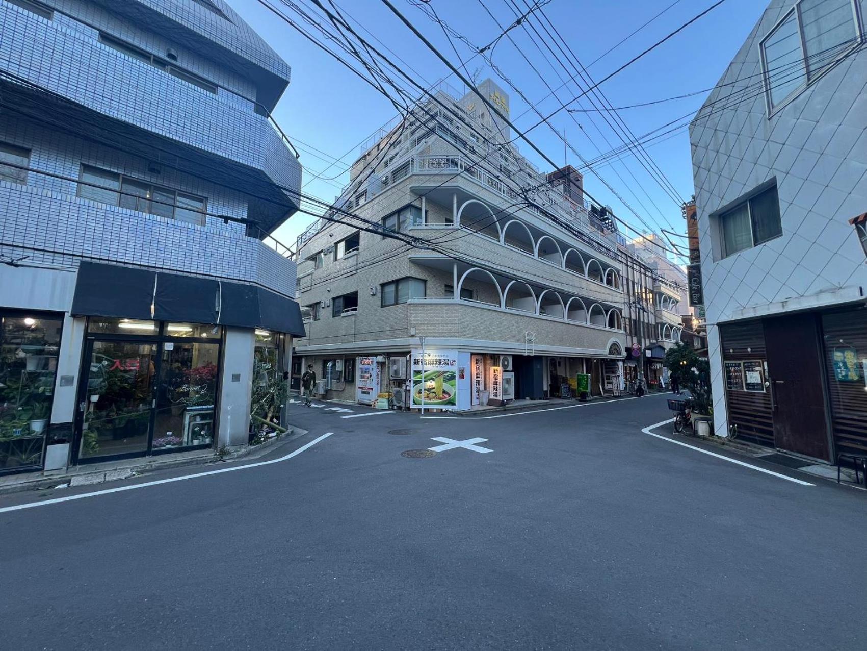 X43新宿中心 超级商圈 交通枢纽 新宿车站8分钟 最大4人 Shinjuku Center 8 Mins To St Max 4p 直达新宿 涉谷 表参道 品川 池袋 上野 代代木 银座 原宿 Tokyo