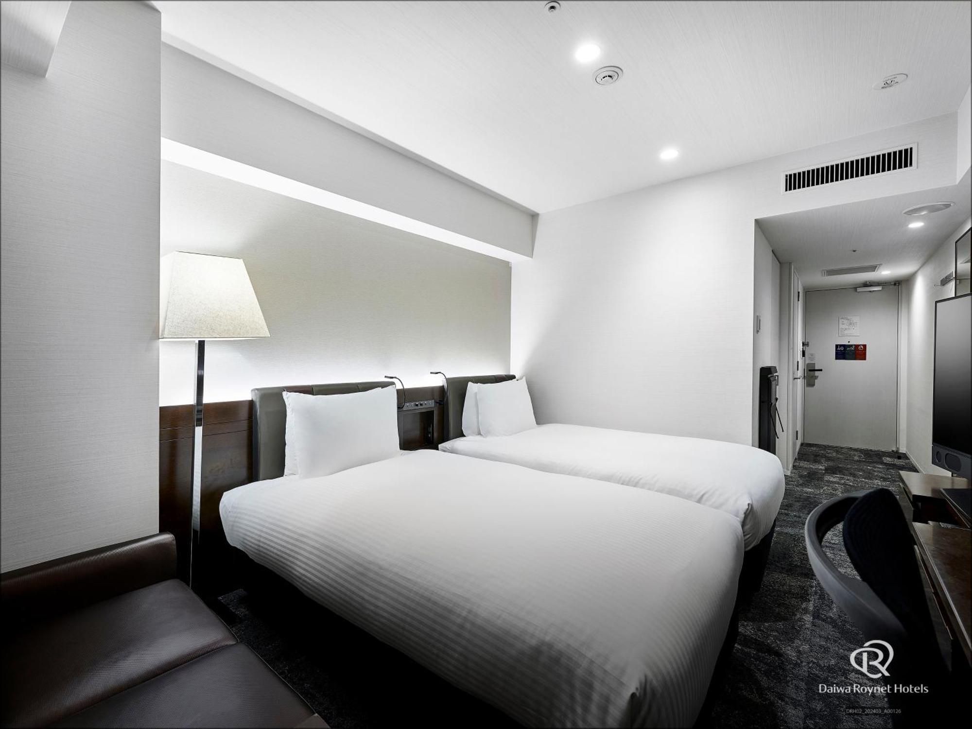 Daiwa Roynet Nishi-shinjuku Premier Hotel 4*
