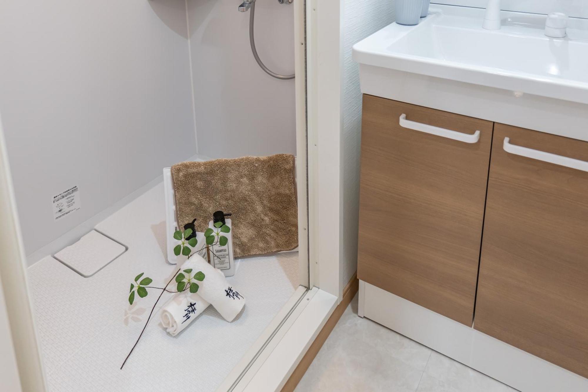 Apartment 桜の川 29 Shin-okubo302 Subway 5mins,new Design,more Than 6 People *