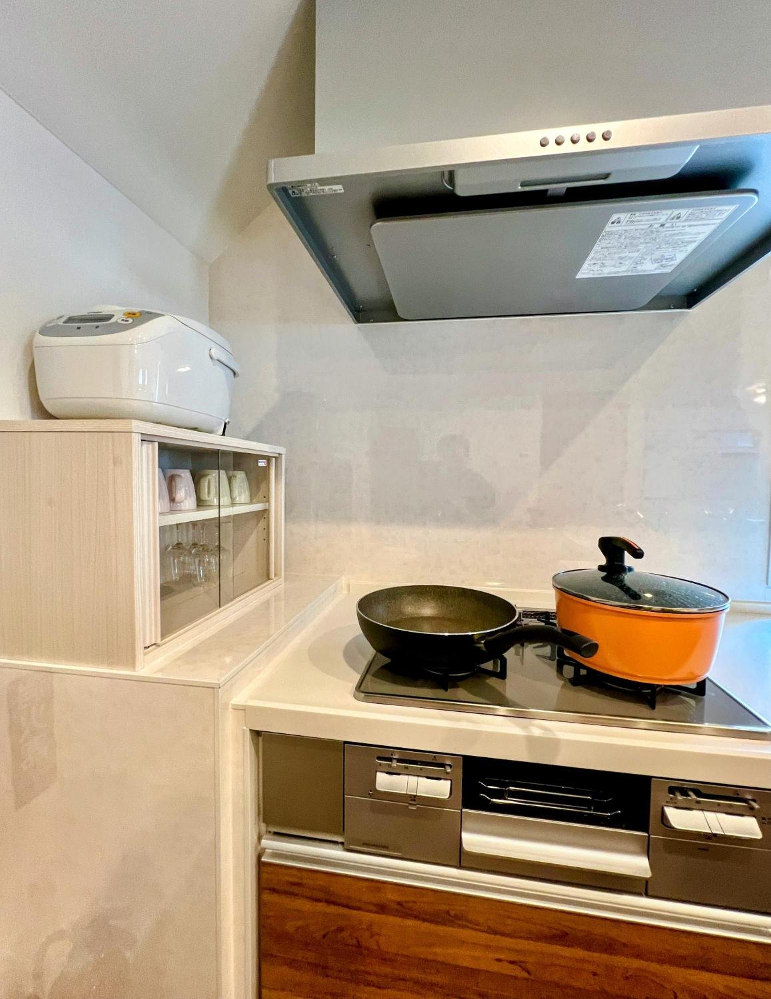Brand New Modern Haven 7-min Walk To Shinkoenji Station 9-min Train To Shinjuku Tokyo