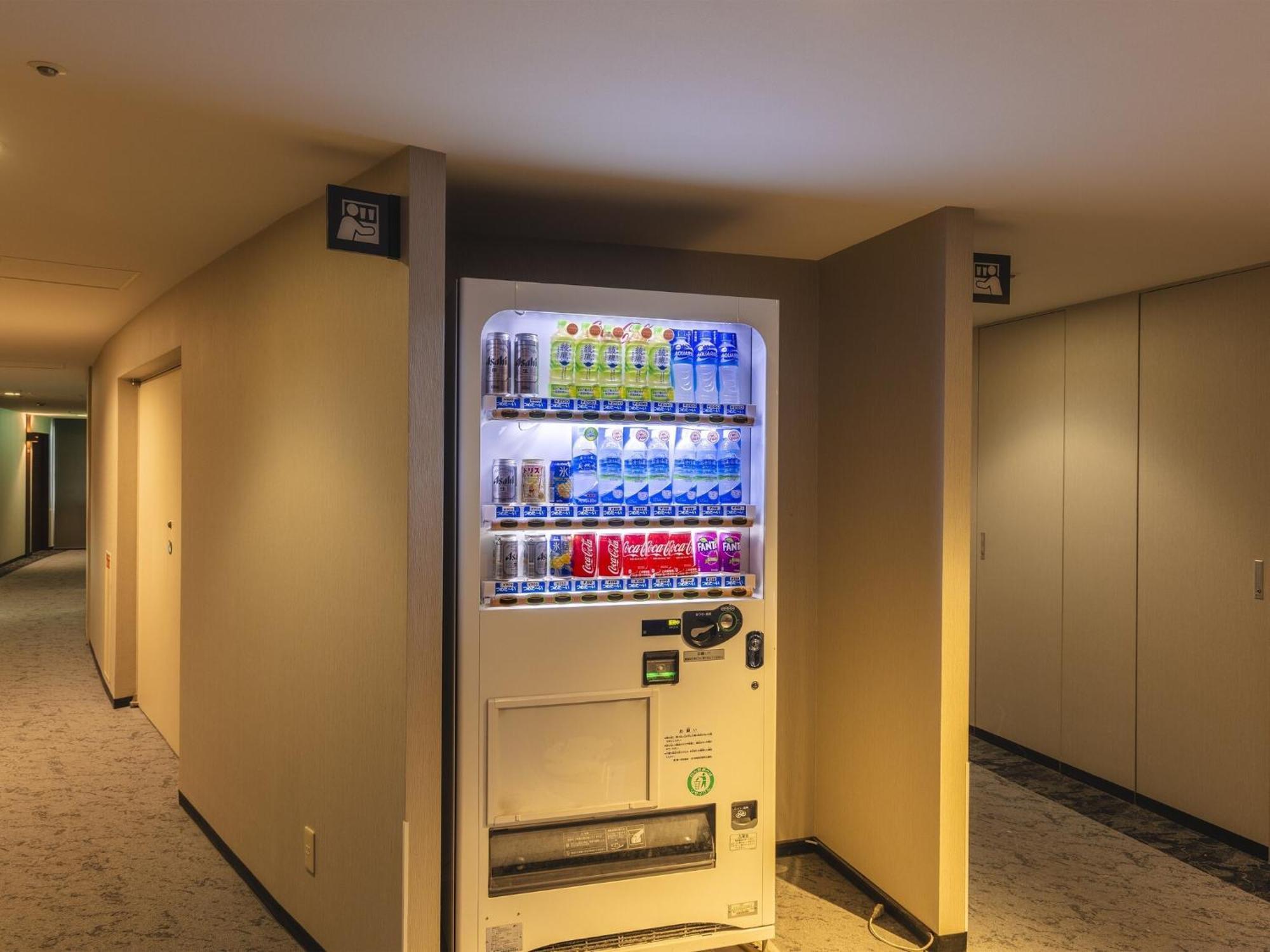 Hotel Wing International Premium Yotsuya 3*