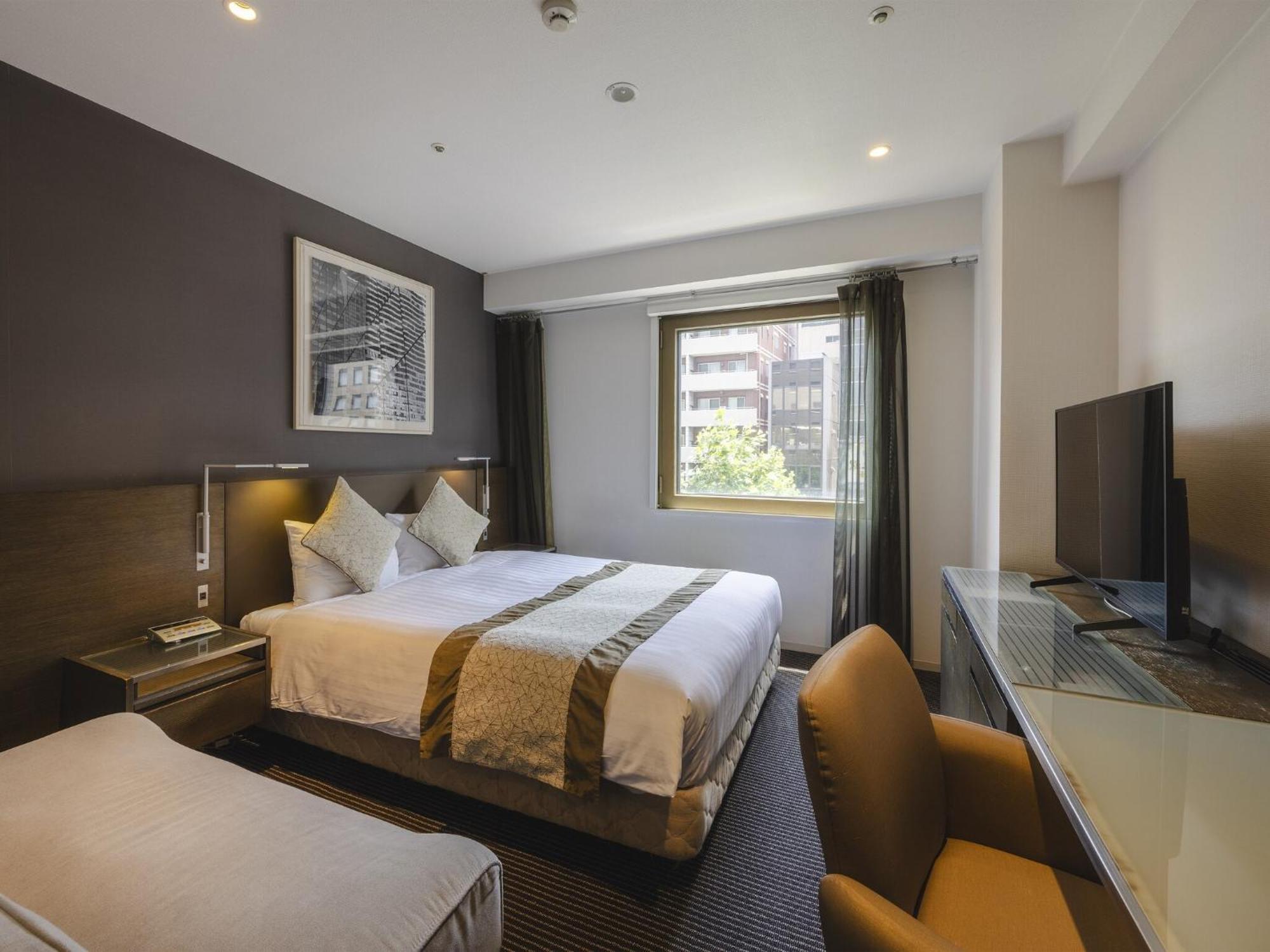 Wing International Premium Yotsuya 3*