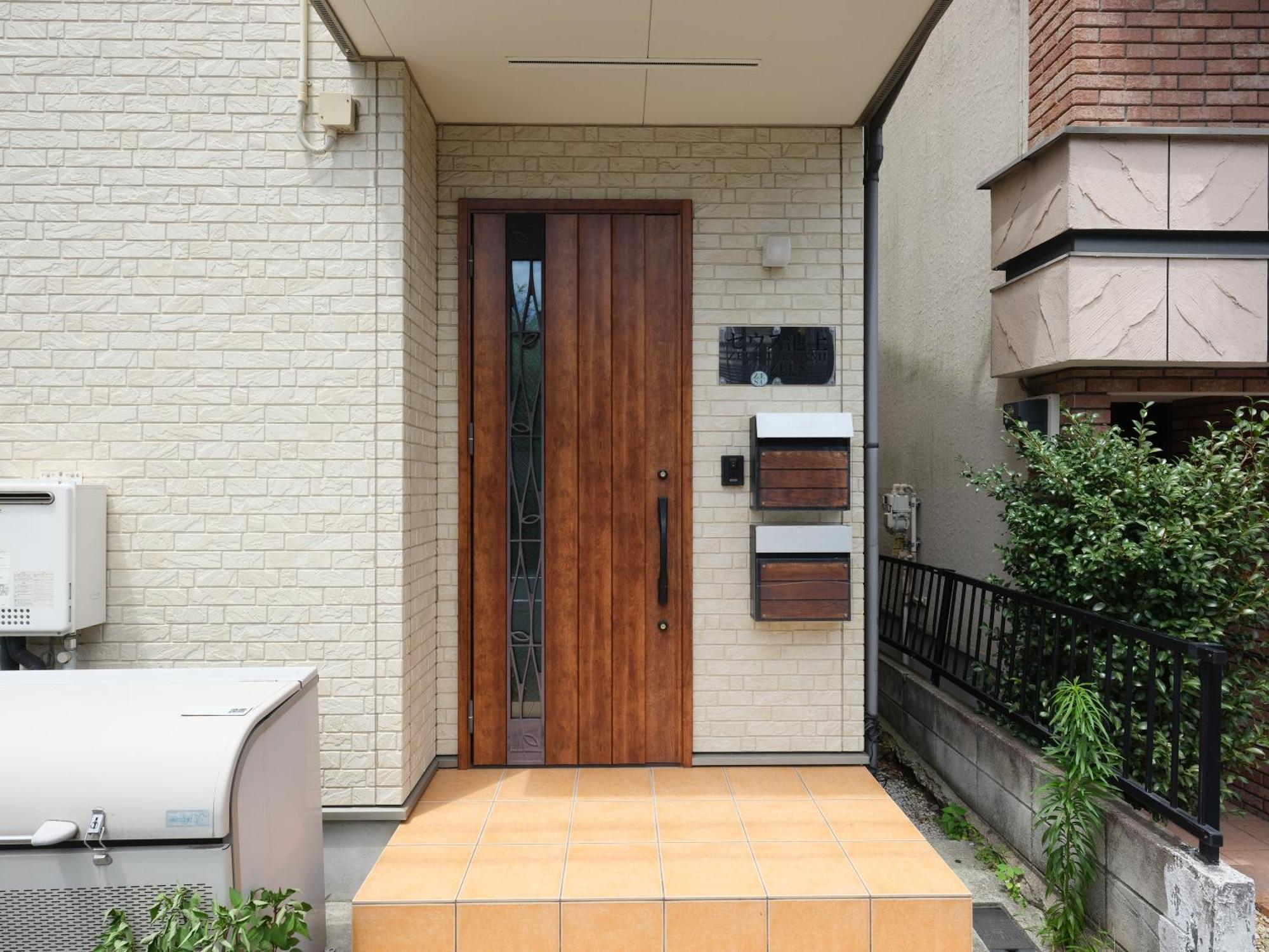 Apartment ゼウス池上 *