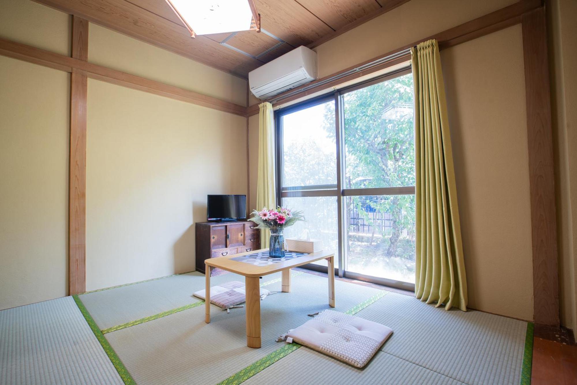 Toko Courtyard Tokyo