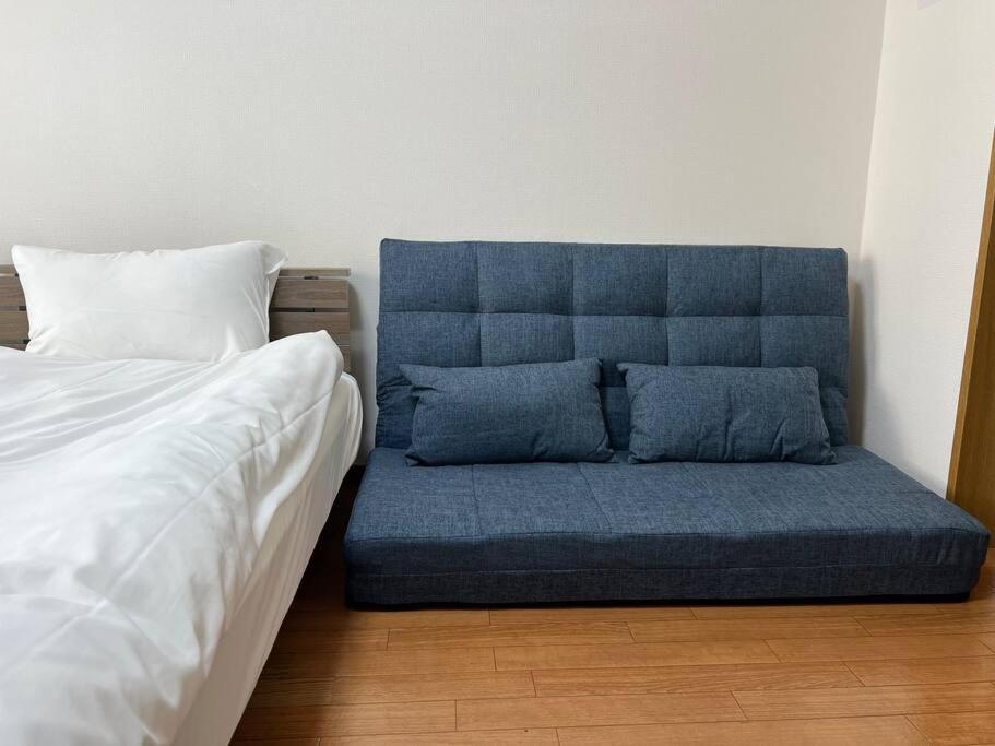 Apartment Fuji Flat 新大久保駅から徒歩20秒 新宿駅も徒歩15分 有名レストラン多数 歌舞伎町も歩いて行けます *