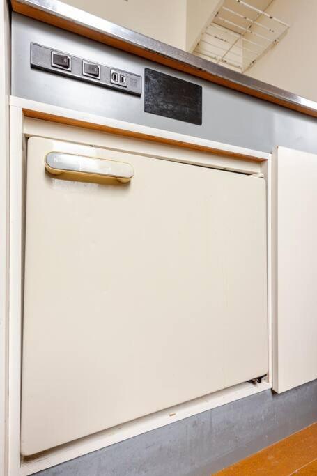 Apartment 弥生町1丁目206 *