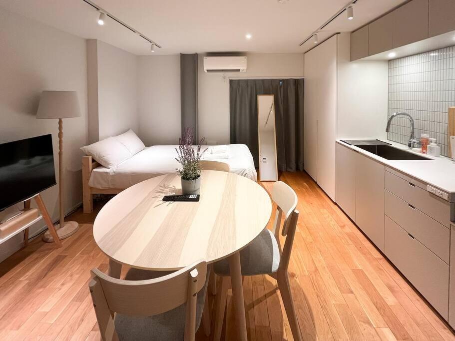 Apartment アンドステイ東向島6丁目302