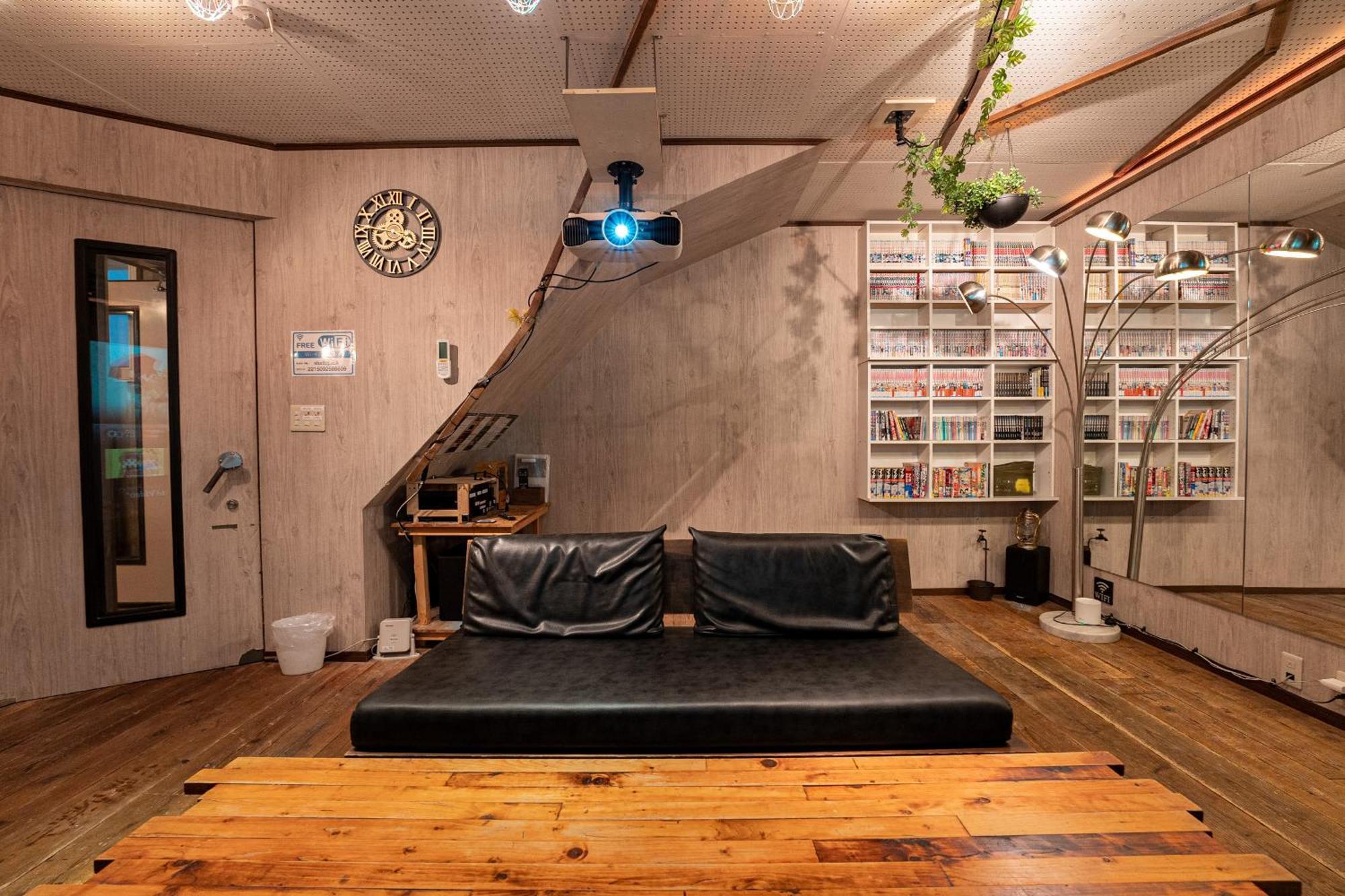 Grand Piano & Shinjuku 5min Walk From Station *