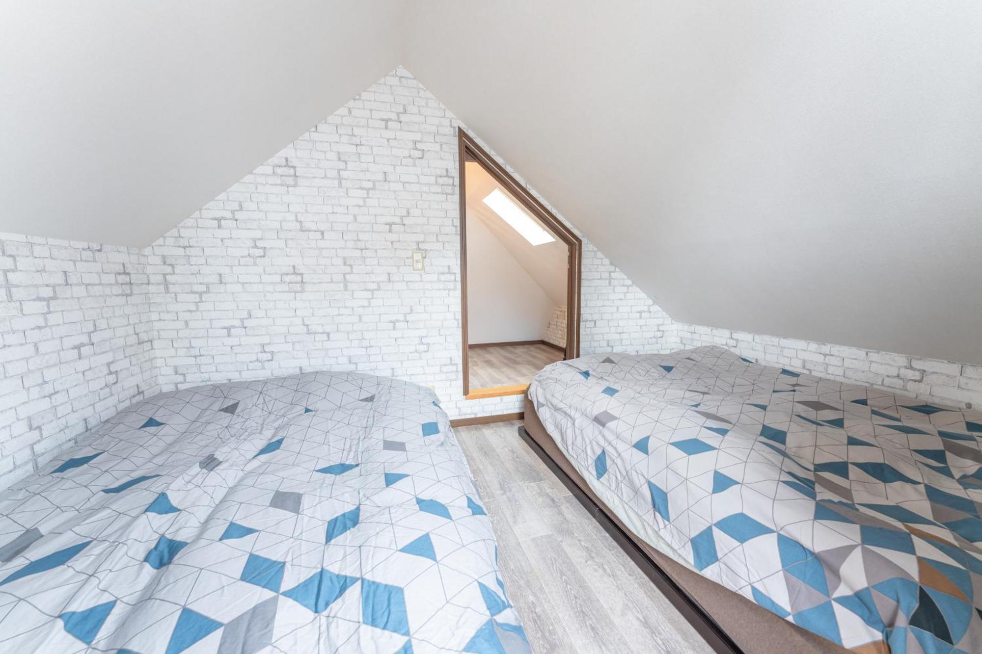 Grand Piano & Shinjuku 5min Walk From Station