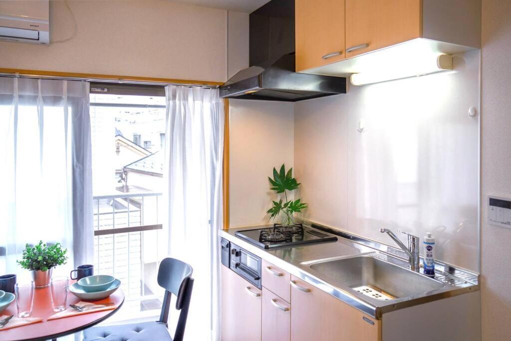 新宿一站5分钟-酒馆购物街-安静品质公寓-直达皇居秋叶原-203 Apartment