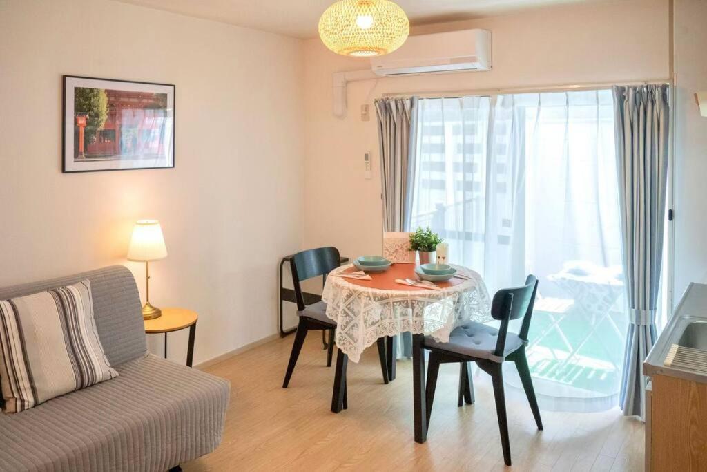 新宿一站5分钟-酒馆购物街-安静品质公寓-直达皇居秋叶原-101 Apartment *