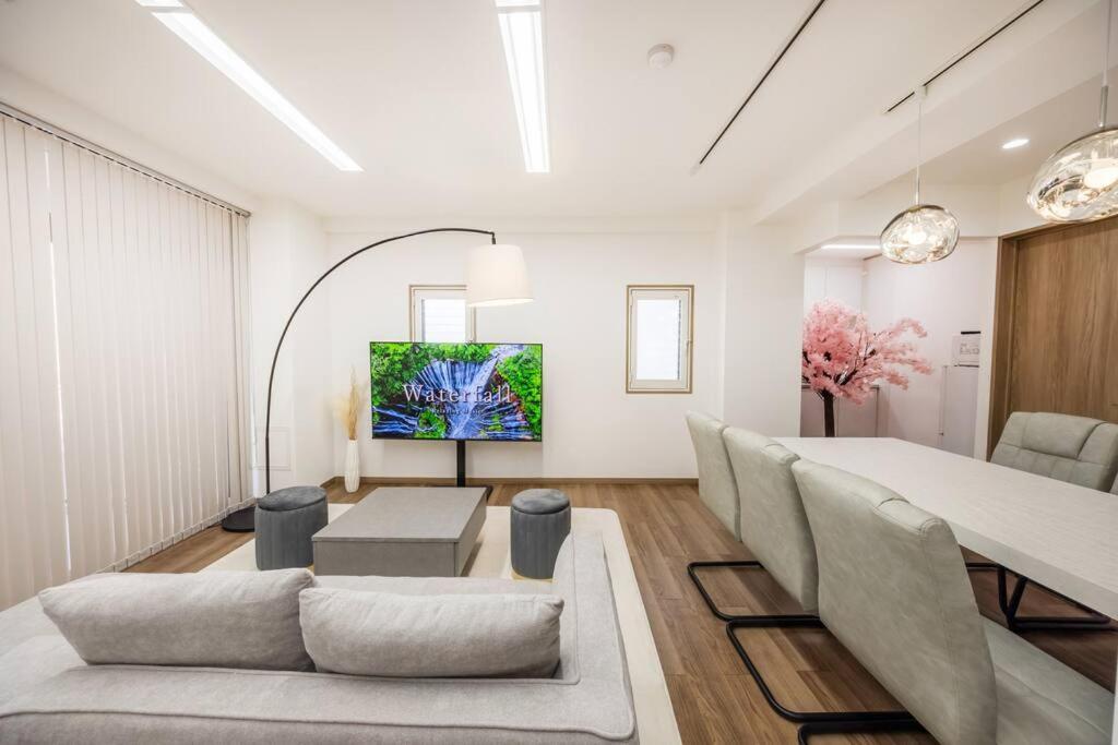 Apartment 渋谷駅電車1分 恵比寿駅徒歩2分 85平米最大6名 東京 新宿 上野 銀座 池袋 築地直通 Tokyo