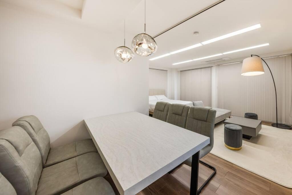 Apartment 渋谷駅電車1分 恵比寿駅徒歩2分 85平米最大6名 東京 新宿 上野 銀座 池袋 築地直通 Tokyo