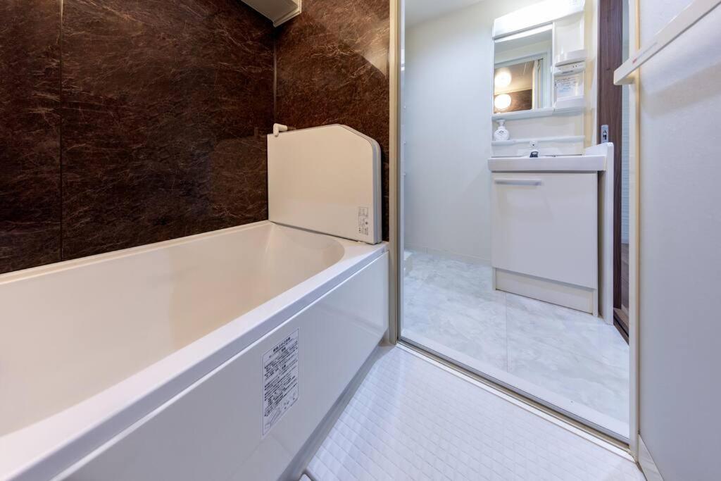 Apartment Nishishinjuku5chome Sta 5 Mins Walk Max 5 People Tokyo