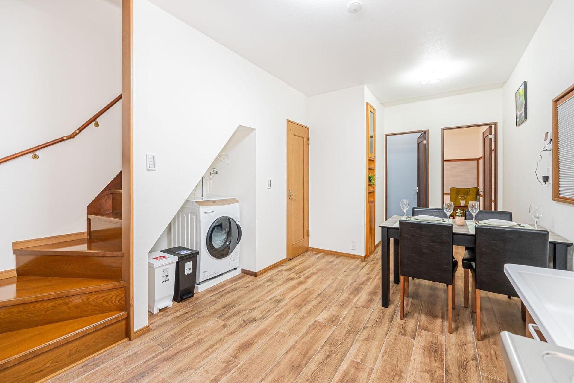 Apartment Tomo House *