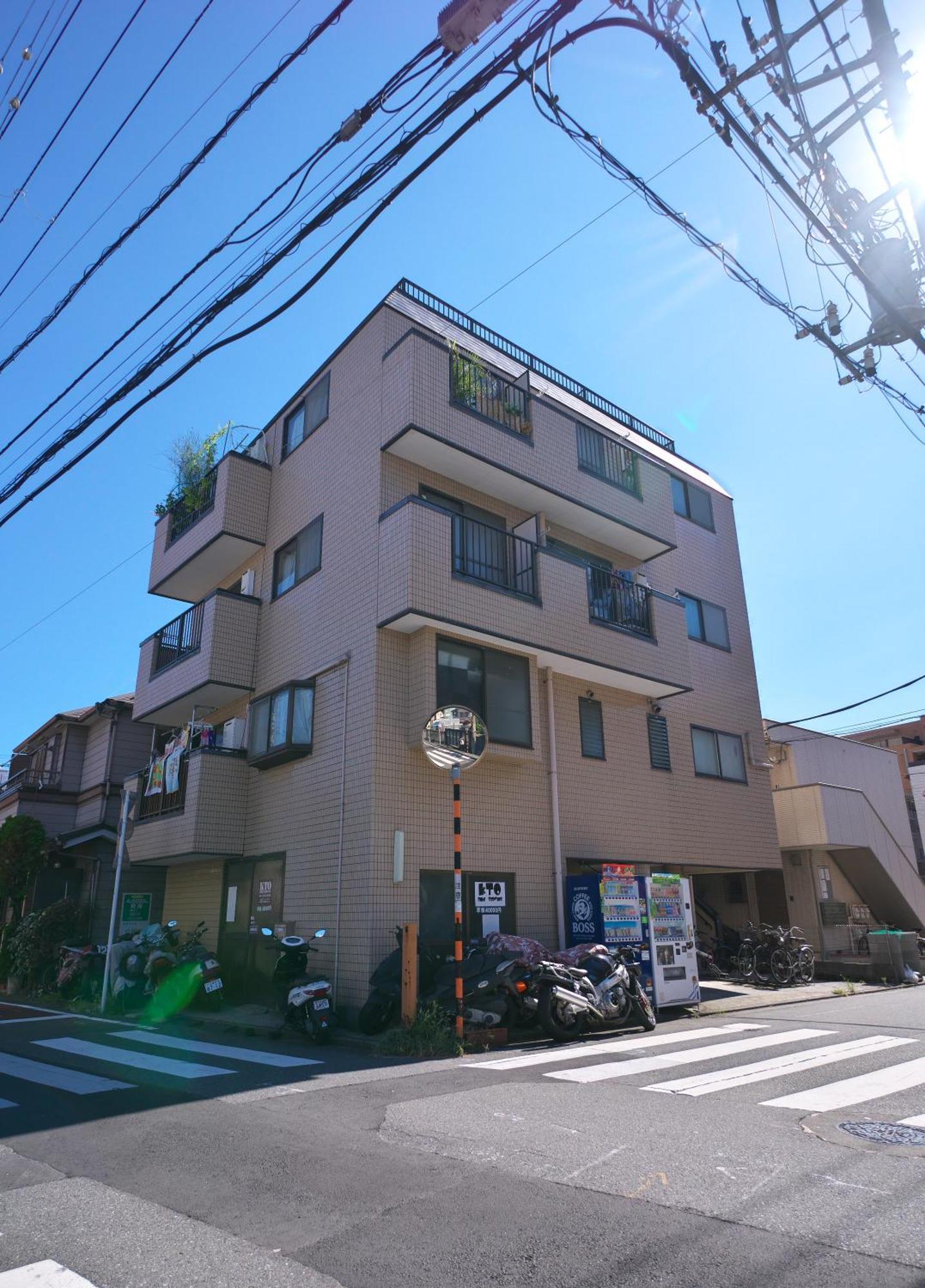 Zen Abode Japanese-style And Modern Western-style Apartment