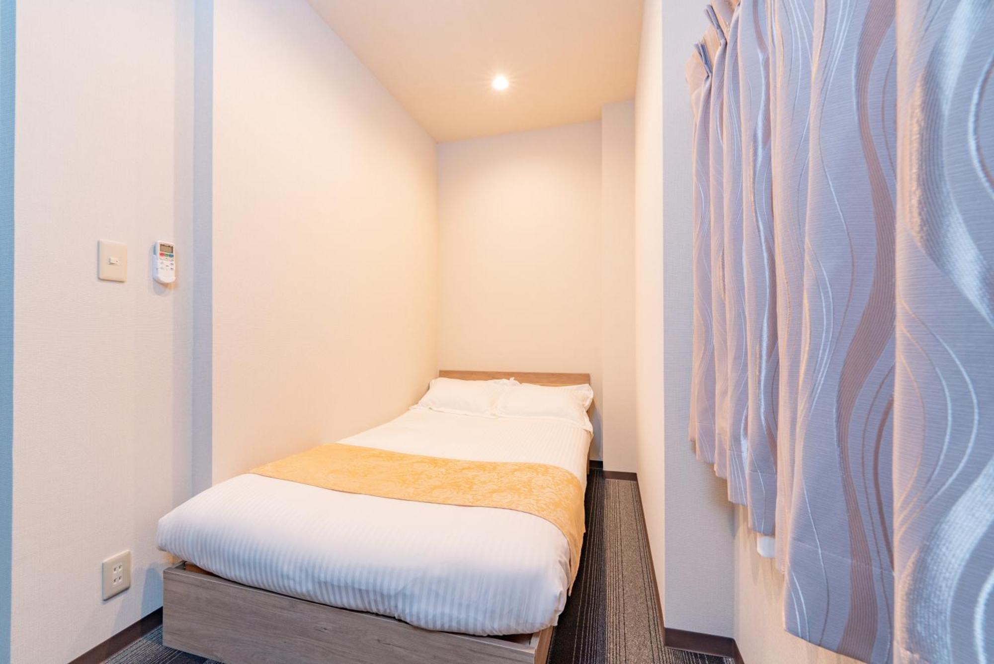 Apartment 浅草アパートメント