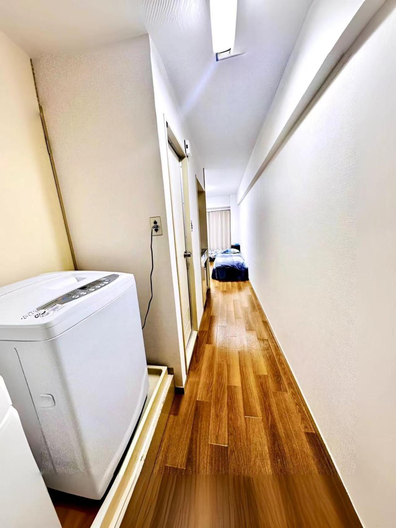 West Shinjuku Hanabi House Apartment *