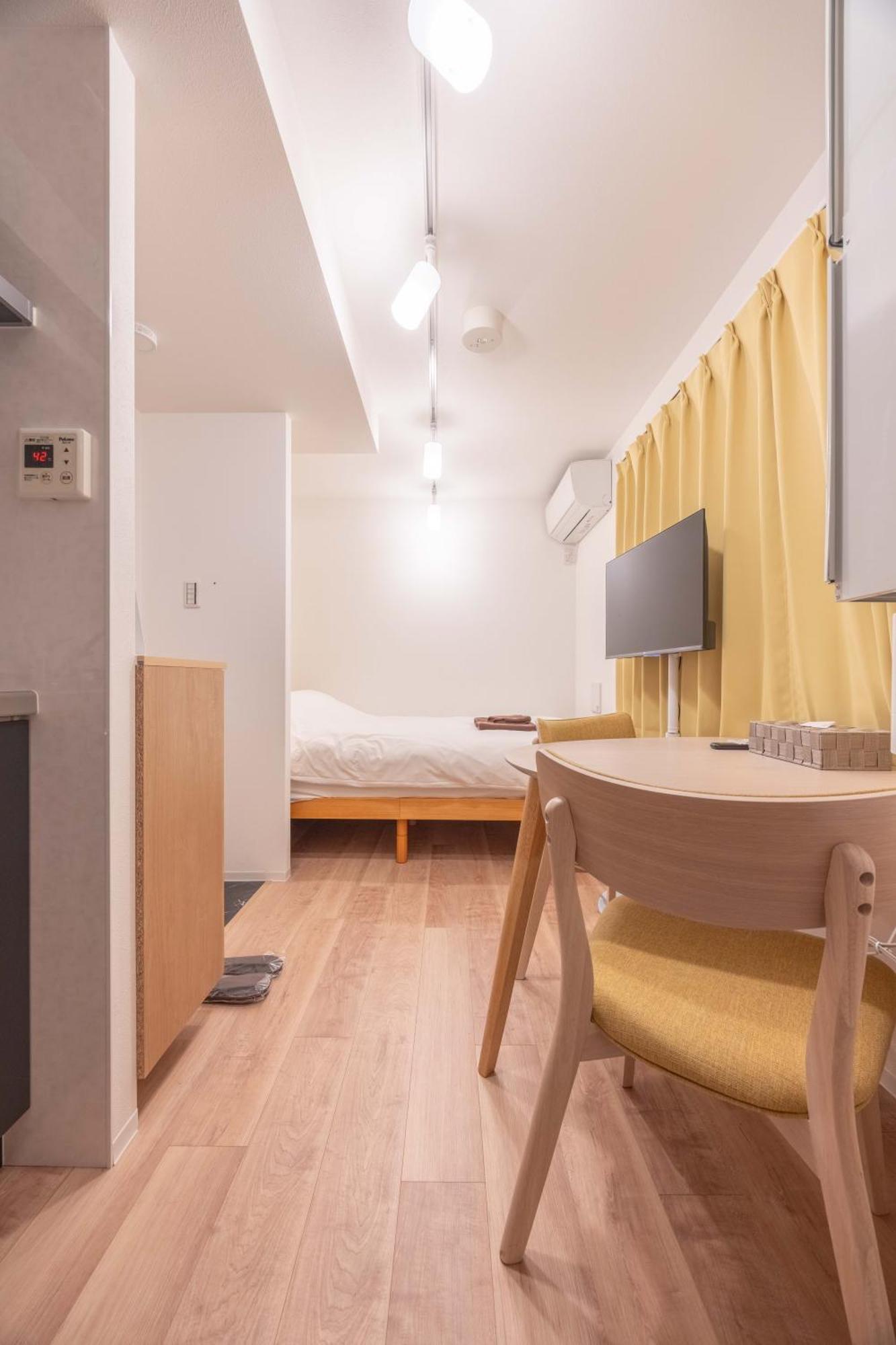 Apartment ジェミニス池袋203 *