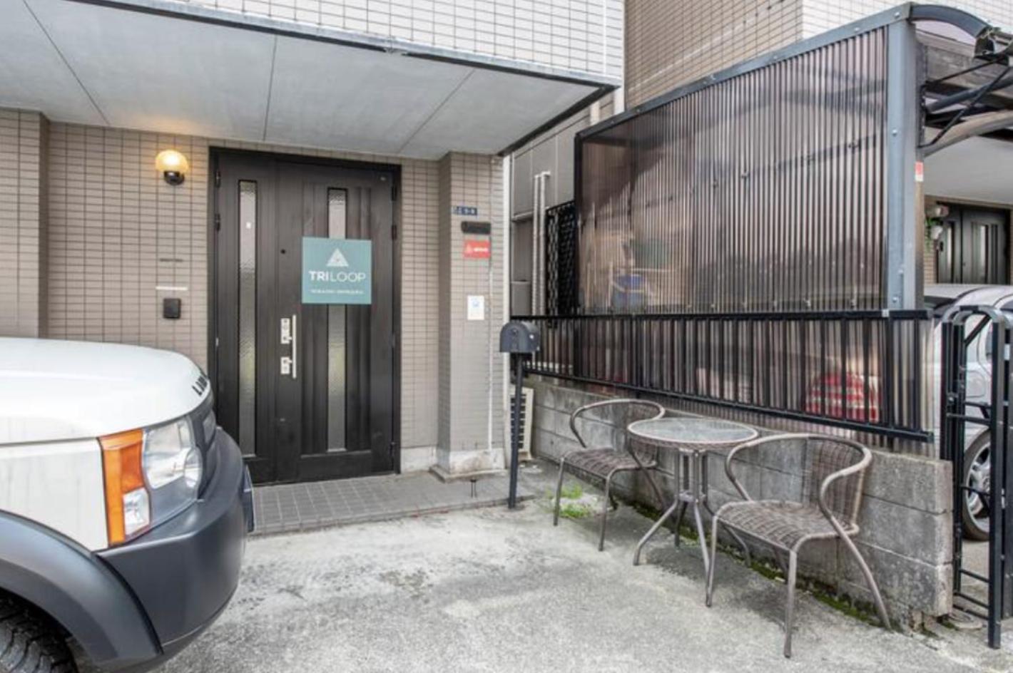 Triloop Higashi-shinjuku Apartment