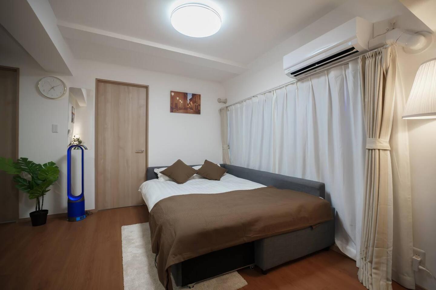 涩谷中心街 车站步行4分钟 最多住7人 免费随身便携wifi 宽敞阳台 Apartment Tokyo