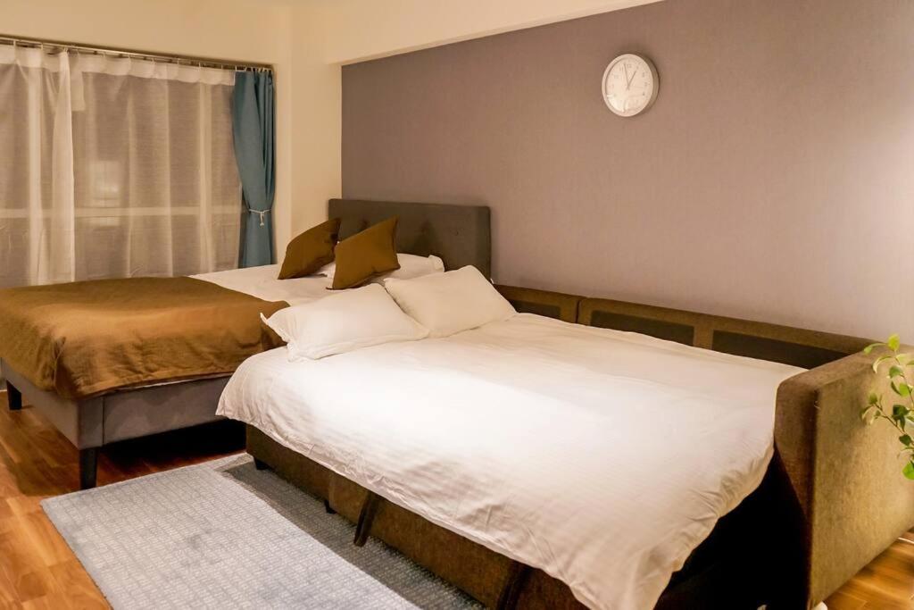 新宿歌舞伎町new Design Apartment！駅3分钟！最大5人可！無料モバイルwi-fi！ Apartment *