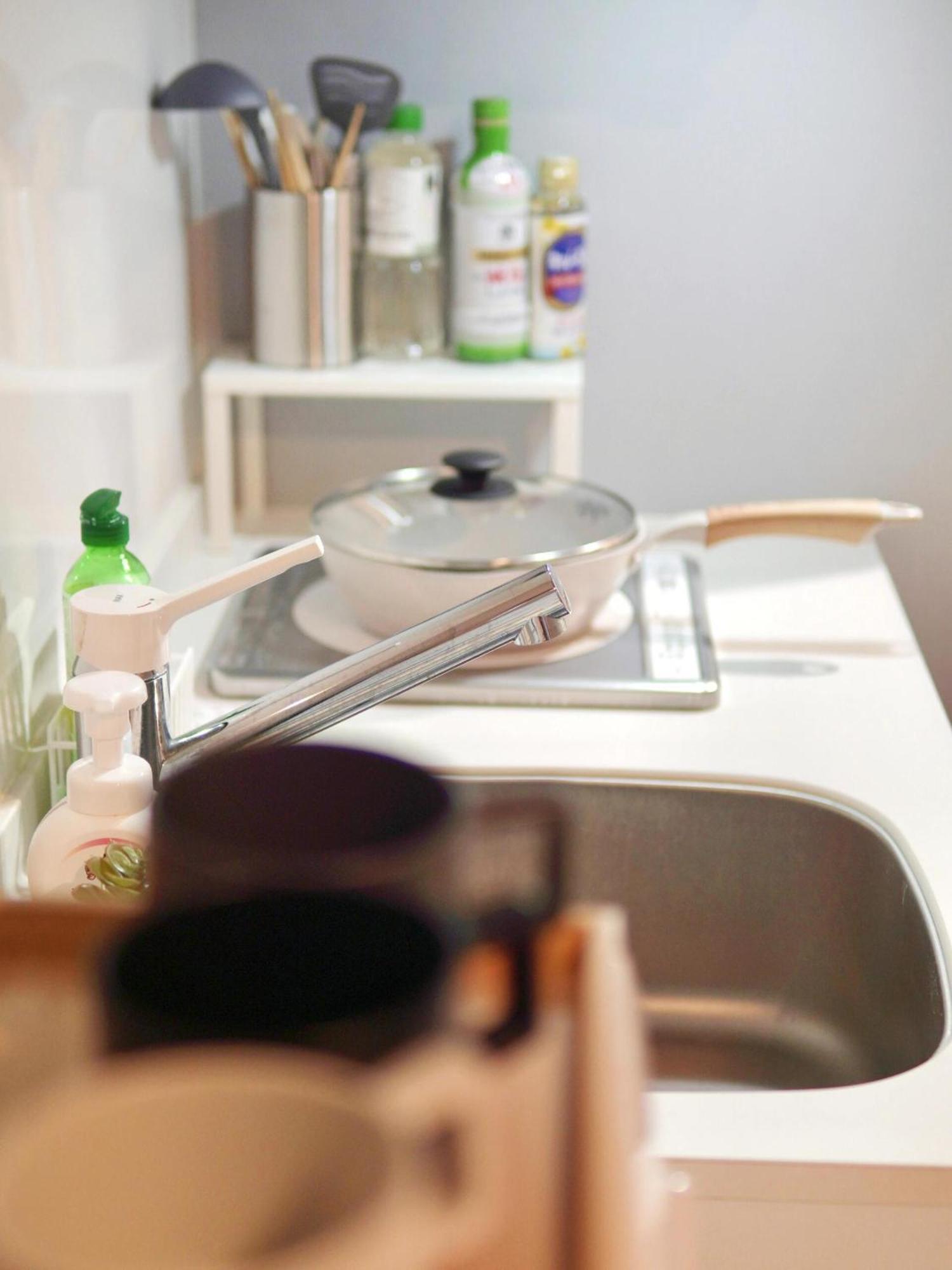 Roppongi 8 Minutes,3 Person Mansion,dyson Hair Dryer, Pola Toiletries