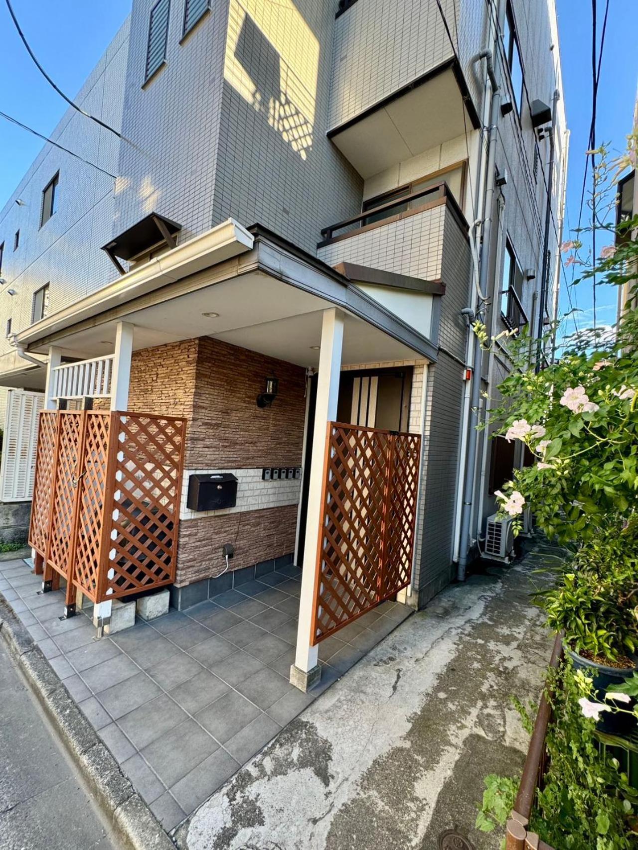 Kobayashi Homestay *