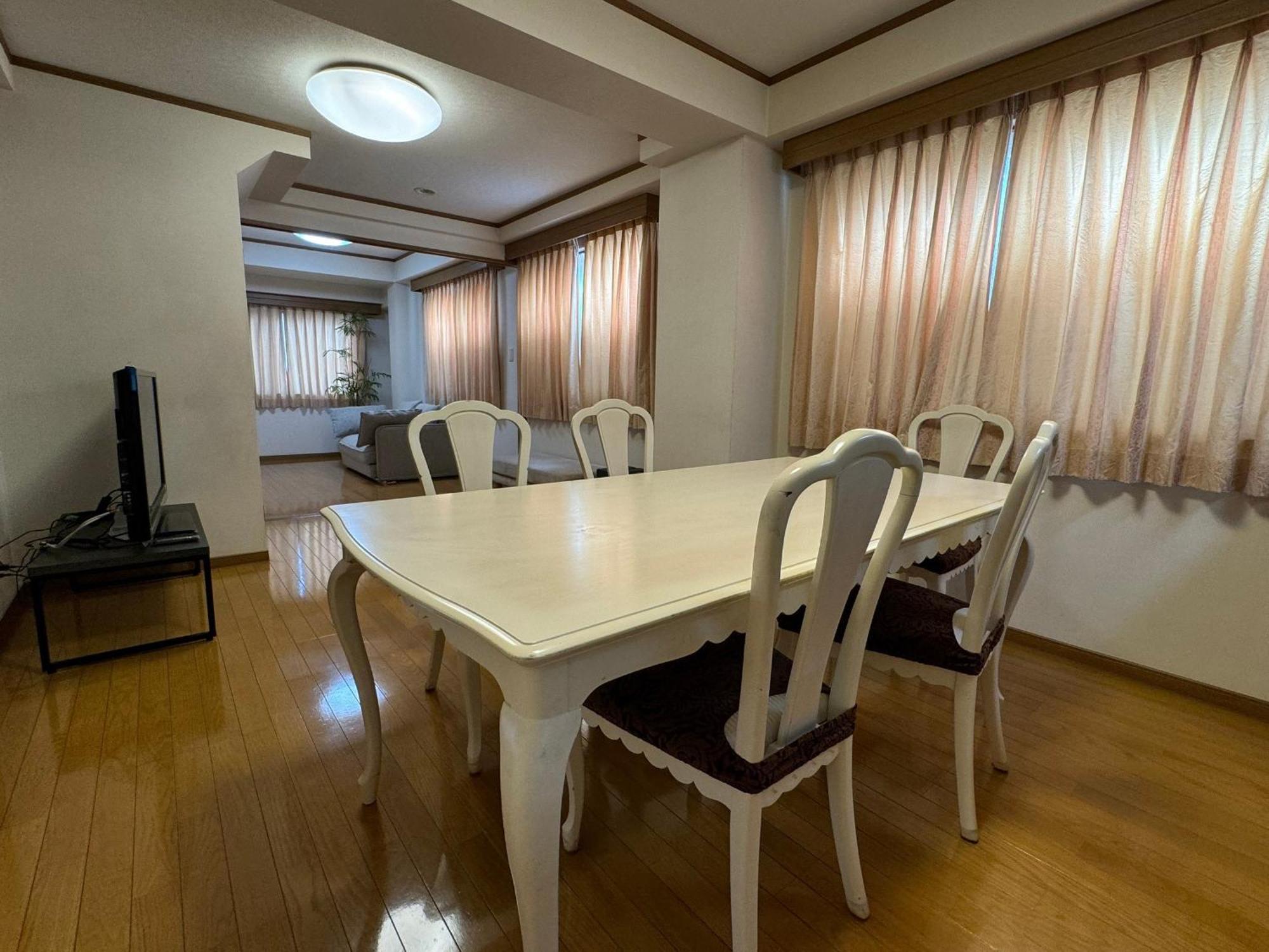Senkawa House *
