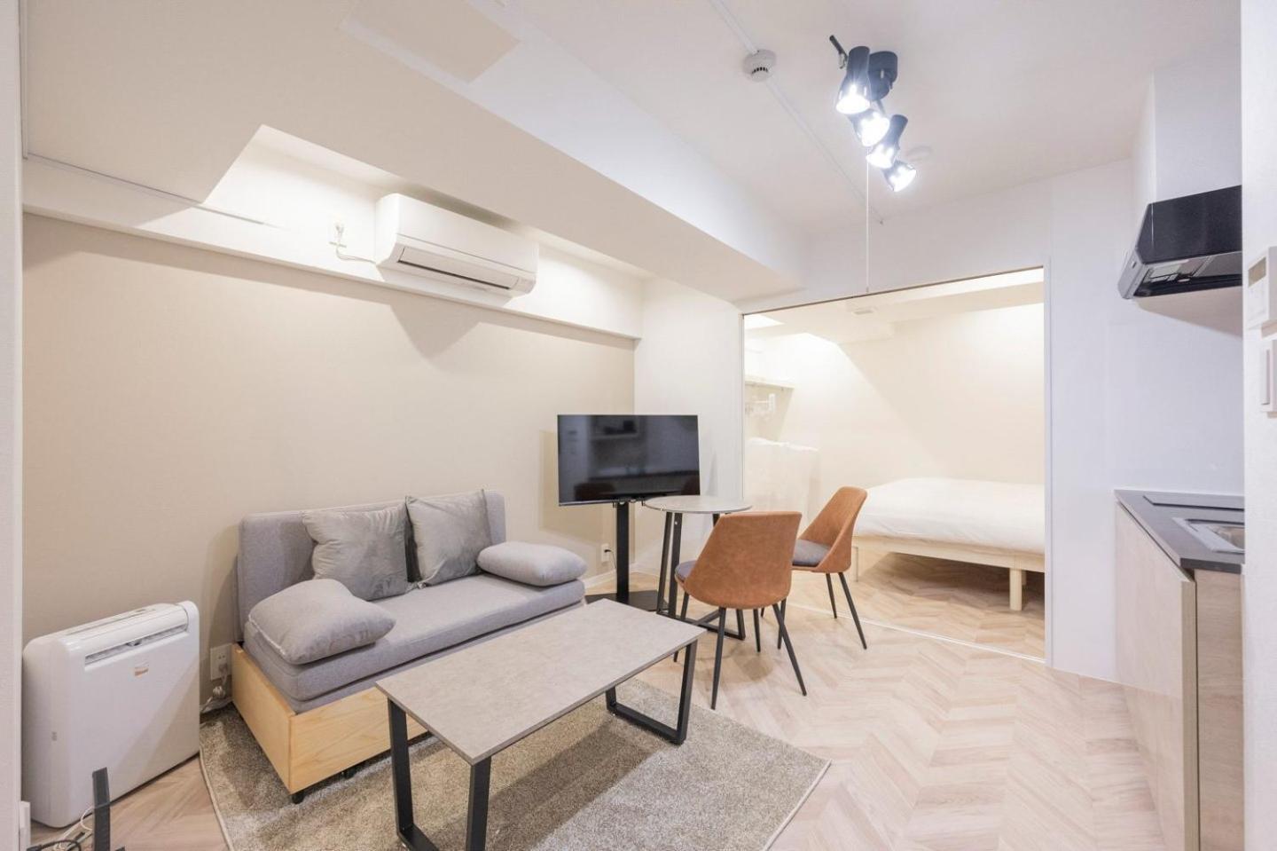 Ch Wasedaturumakicho Apartment