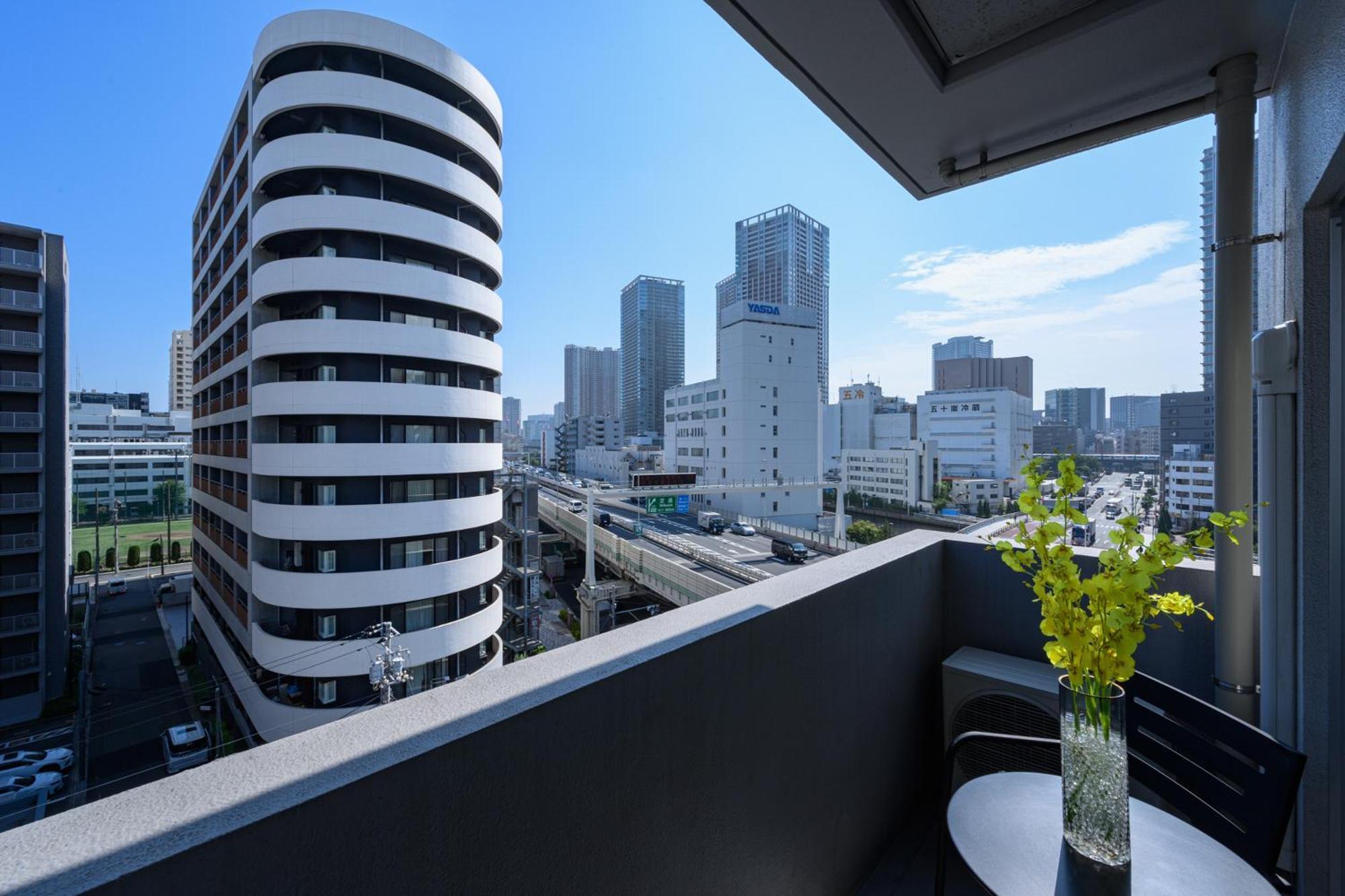 Raku Bay Front * Tokyo