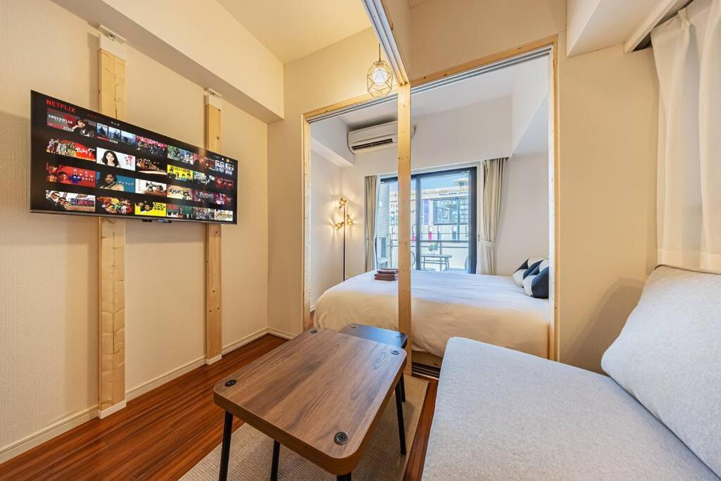Shinjuku 10 Min Walk, Higashi Shinjuku 4 Min, Kabukicho, Shin-okubo *