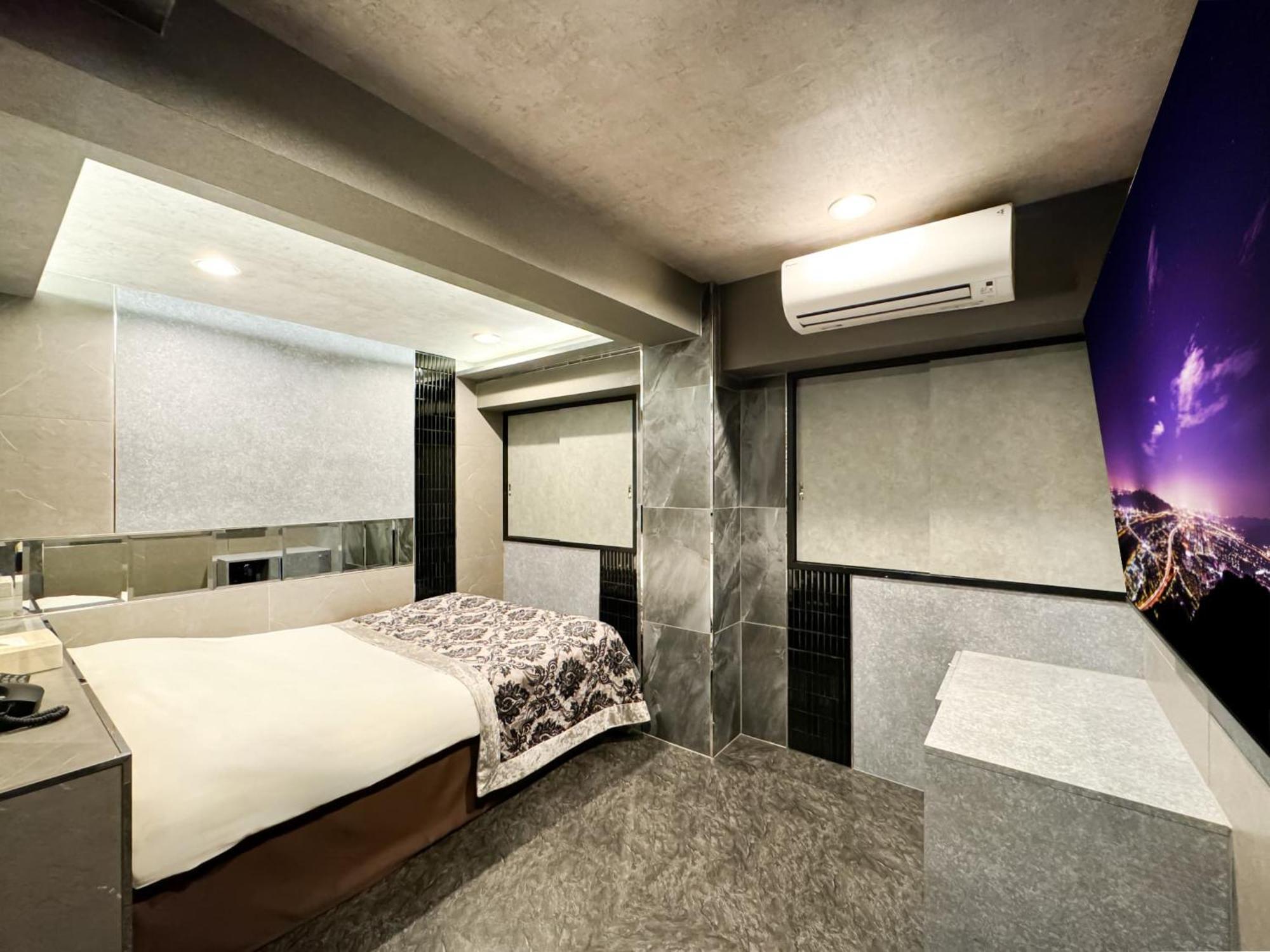Hotel Rocks 2*