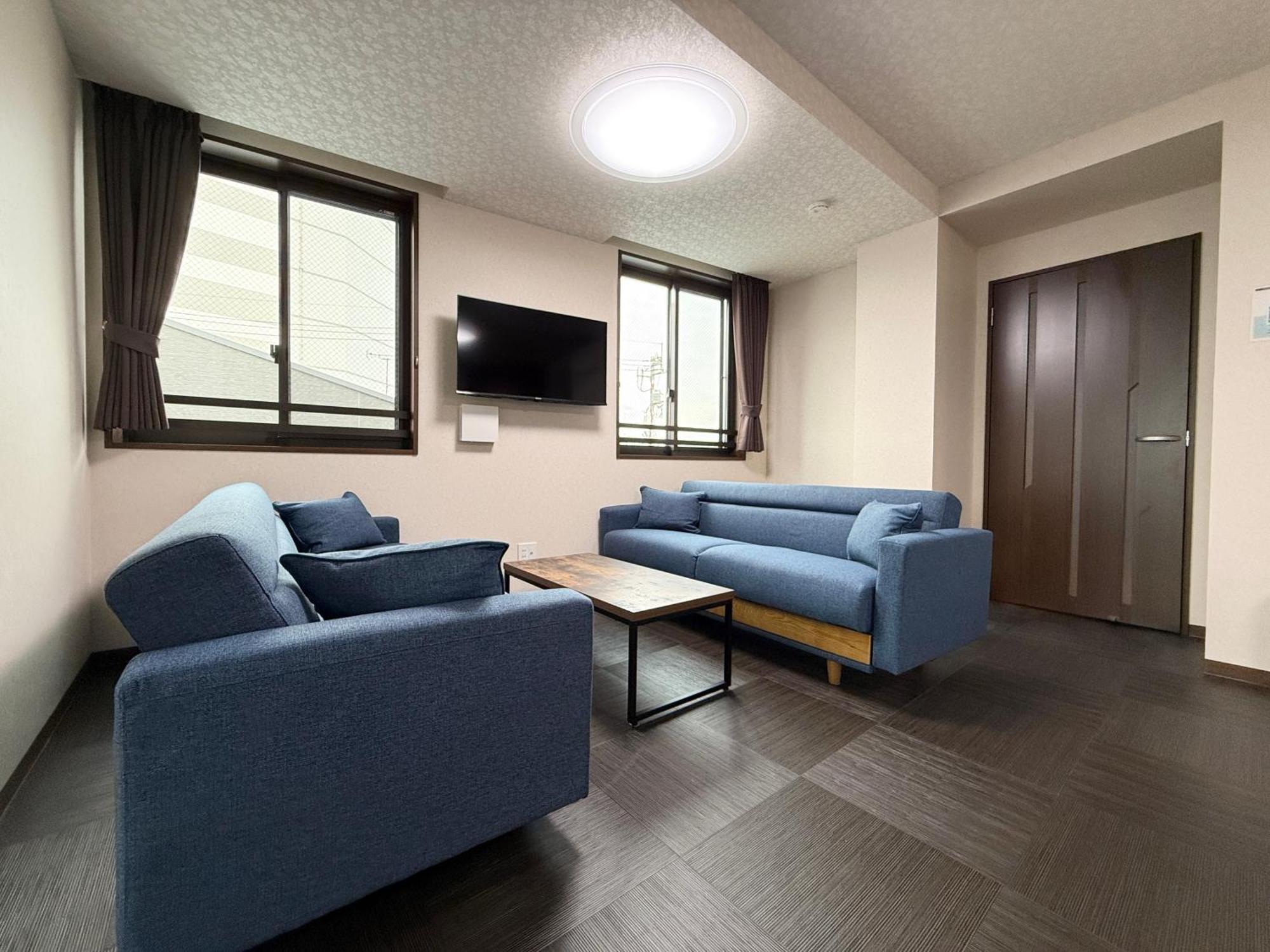 Prism Zoshiki Kamata Apartment