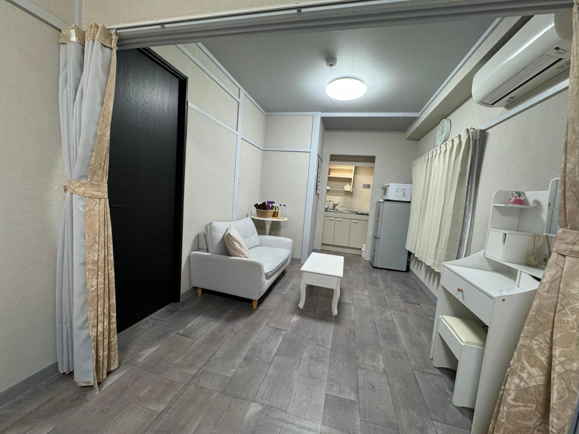 Kobayashi Homestay *