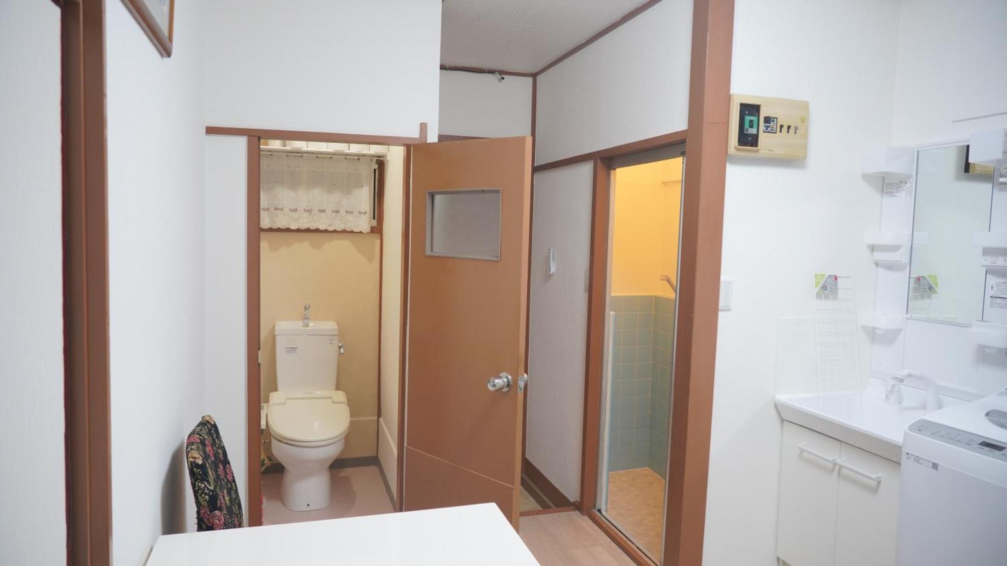 Uhome Tsubame Apartment *