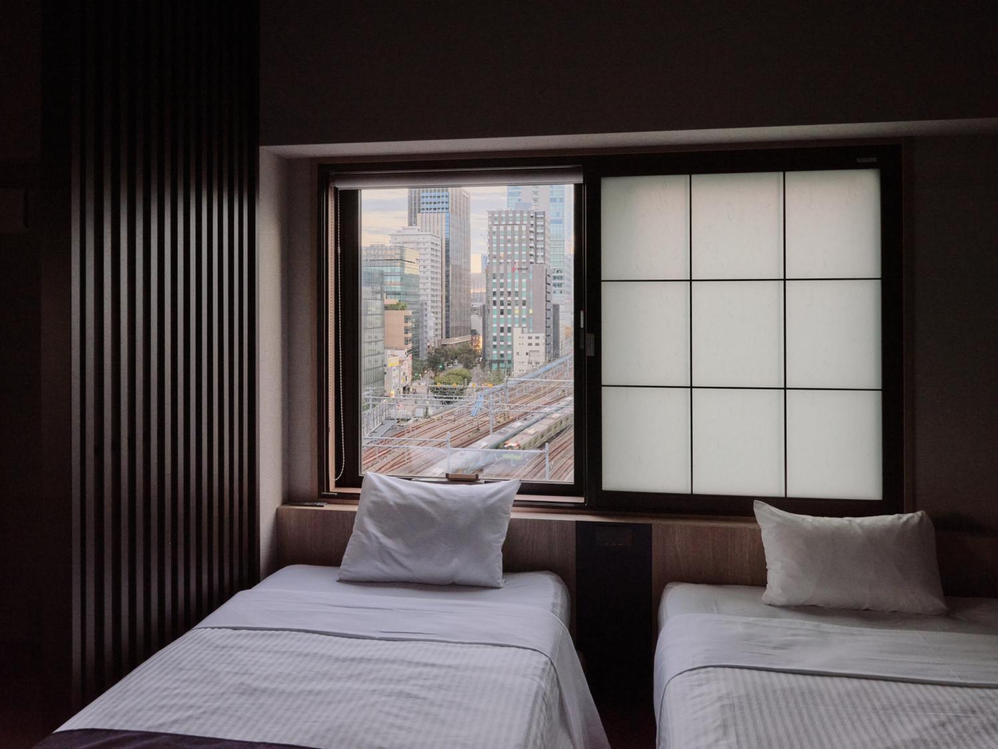Monday Premium Ueno Okachimachi Tokyo