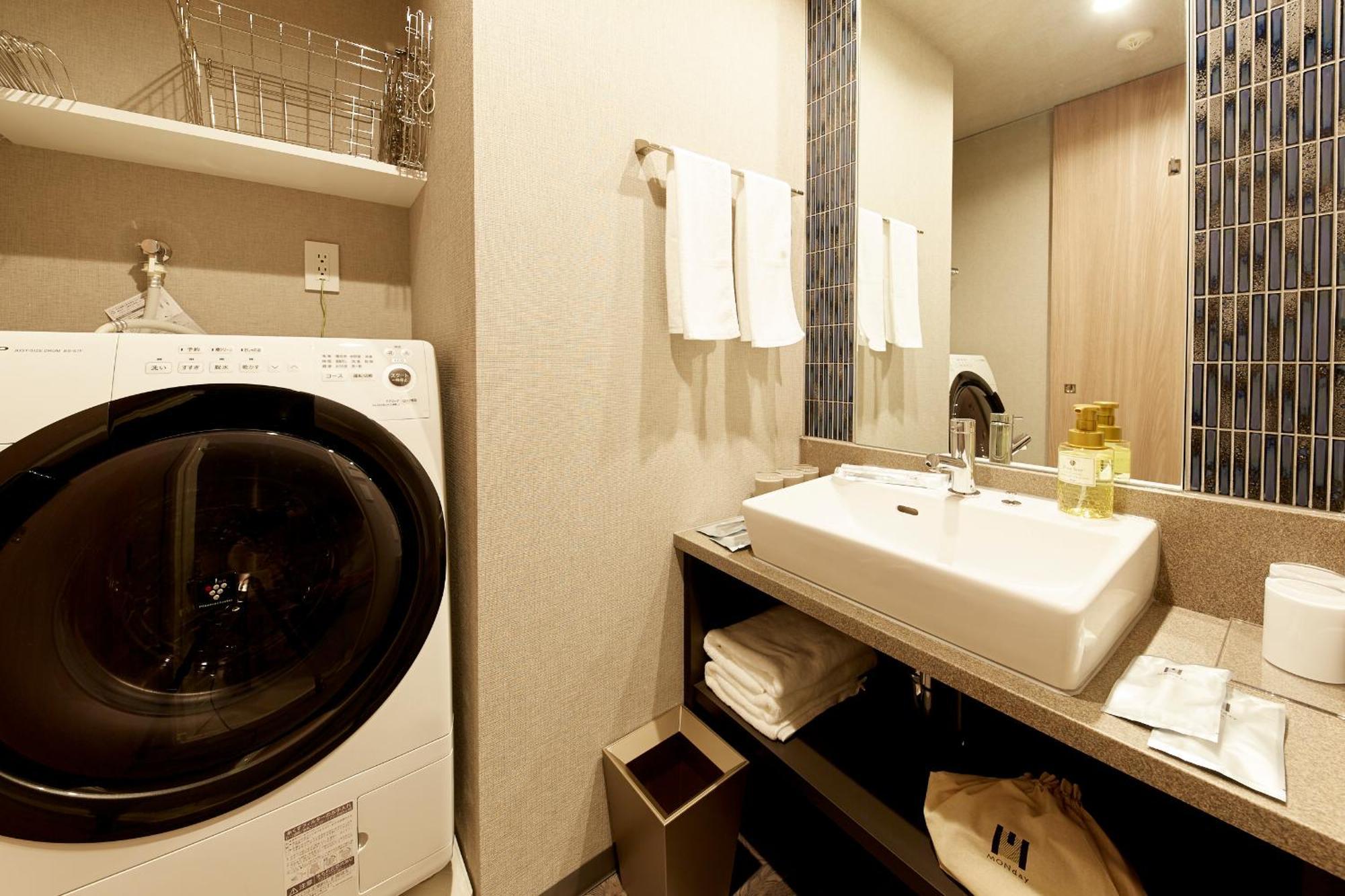 Monday Premium Ueno Okachimachi Aparthotel
