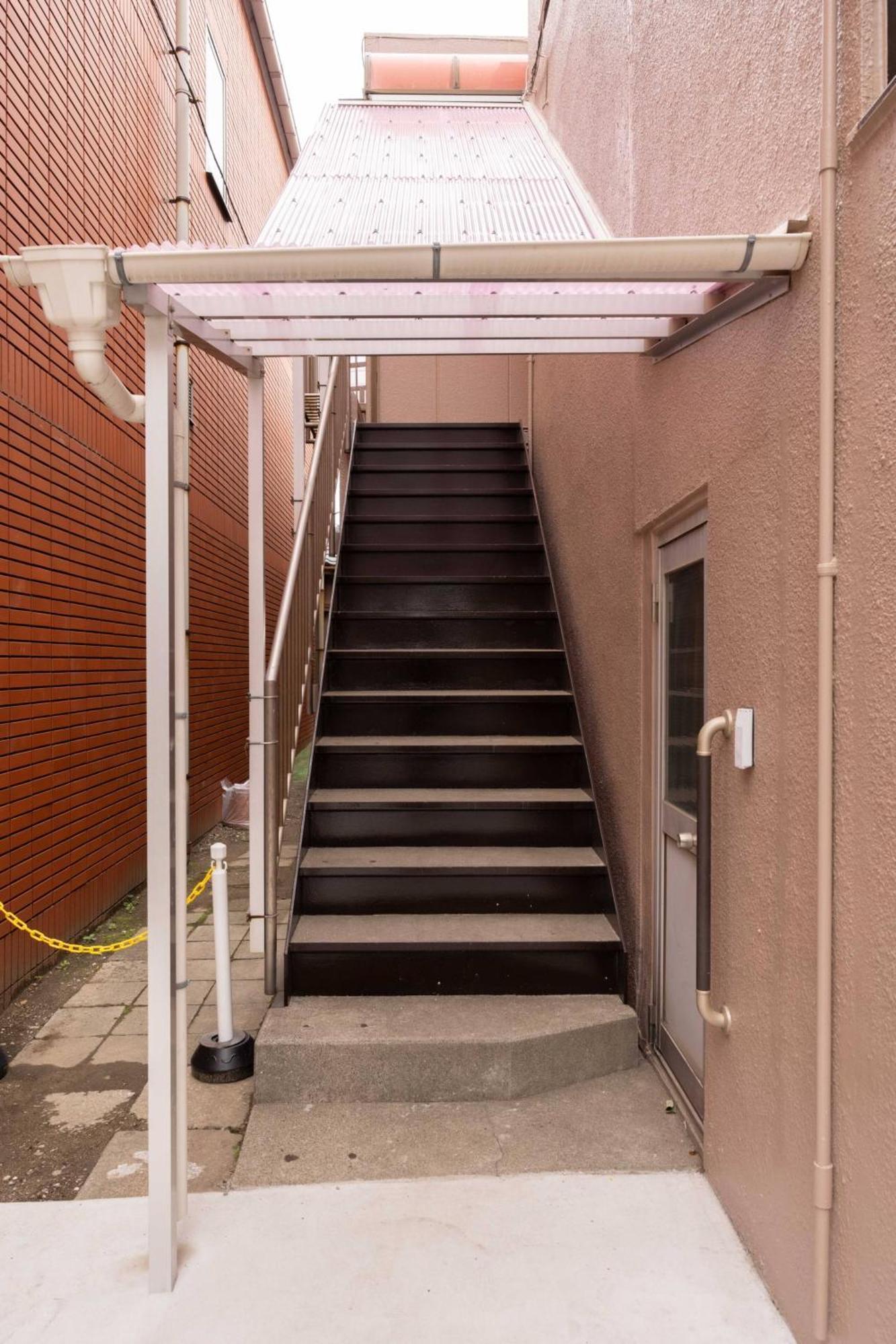 Apartment Higashi Komagata Building 2f3f Hk23 Tokyo