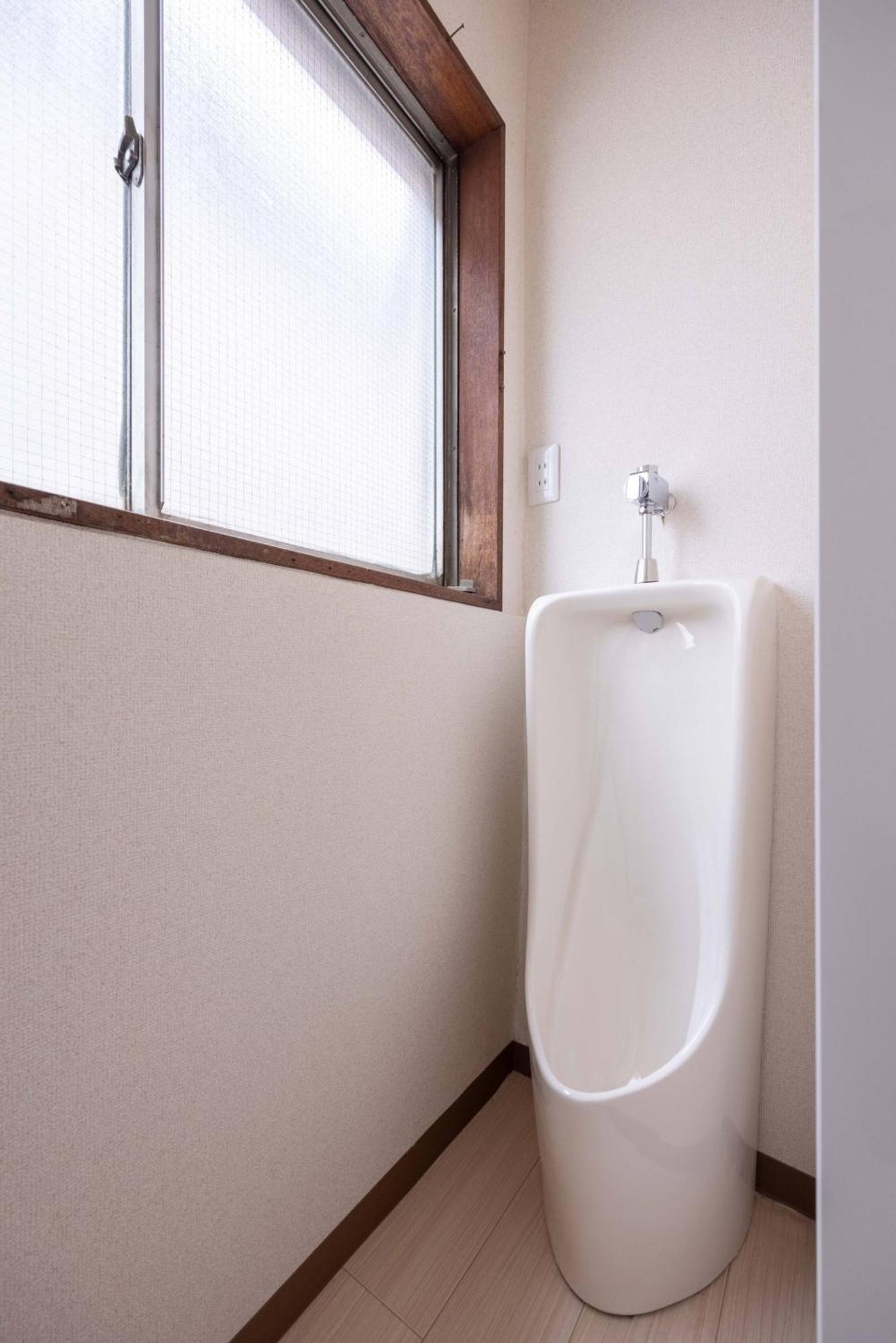 Apartment Higashi Komagata Building 2f3f Hk23 Tokyo