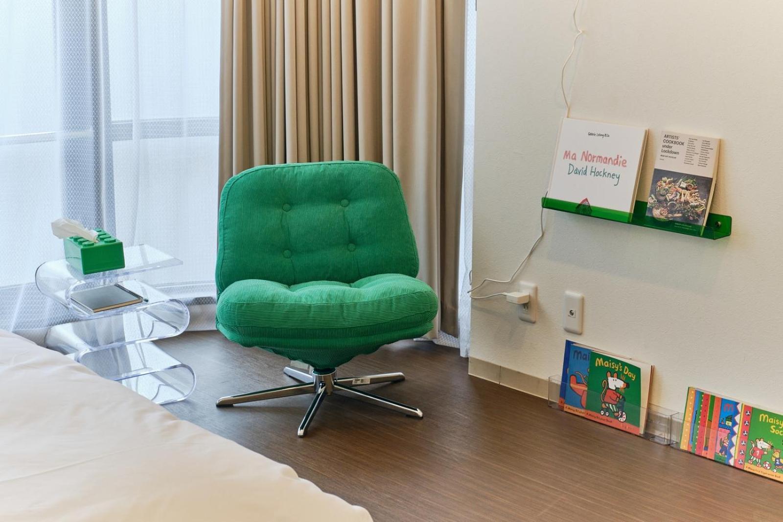 Kaikai House - Art, Design & Family In Shibuya Villa *