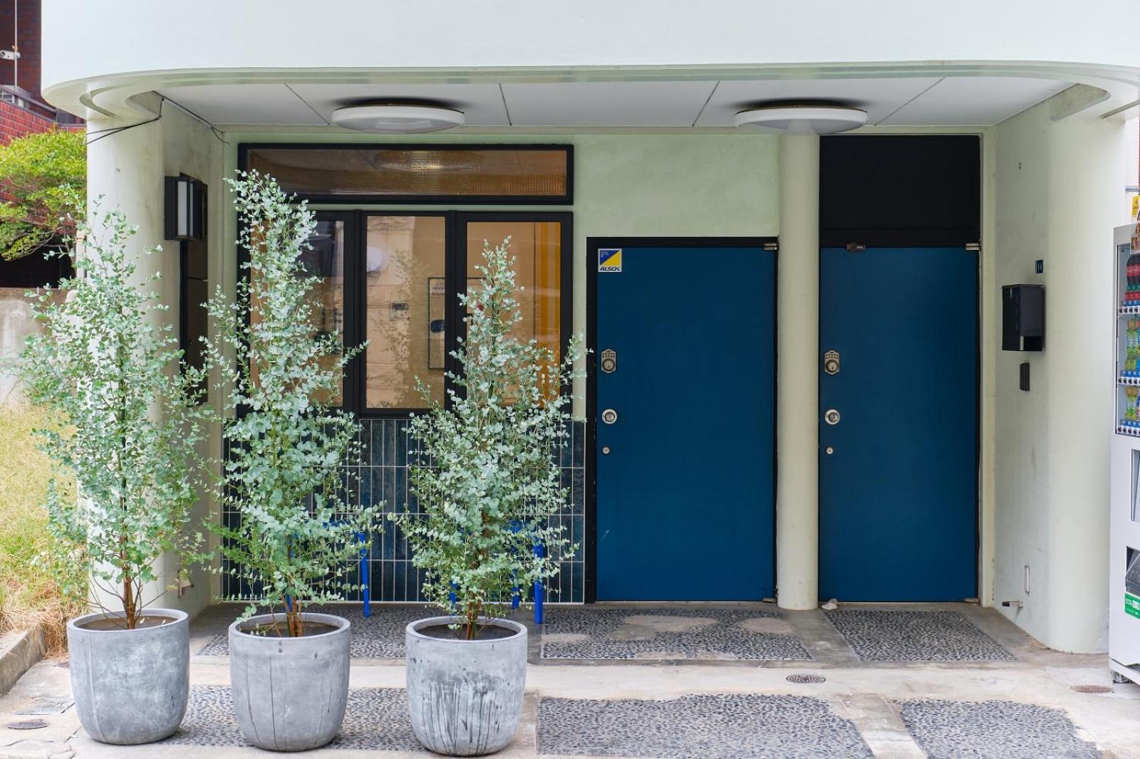 Kaikai House - Art, Design & Family In Shibuya * Tokyo