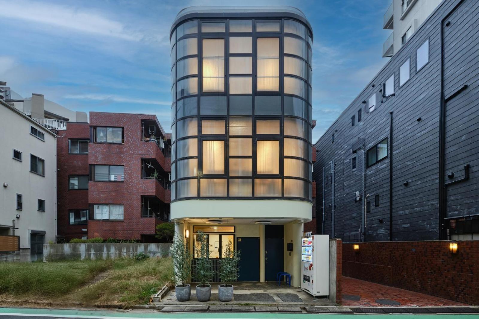 Kaikai House - Art, Design & Family In Shibuya