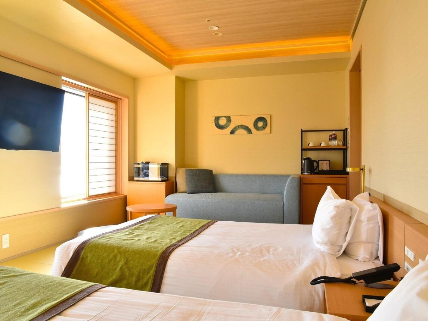 Bayside Azur Takeshiba 4*