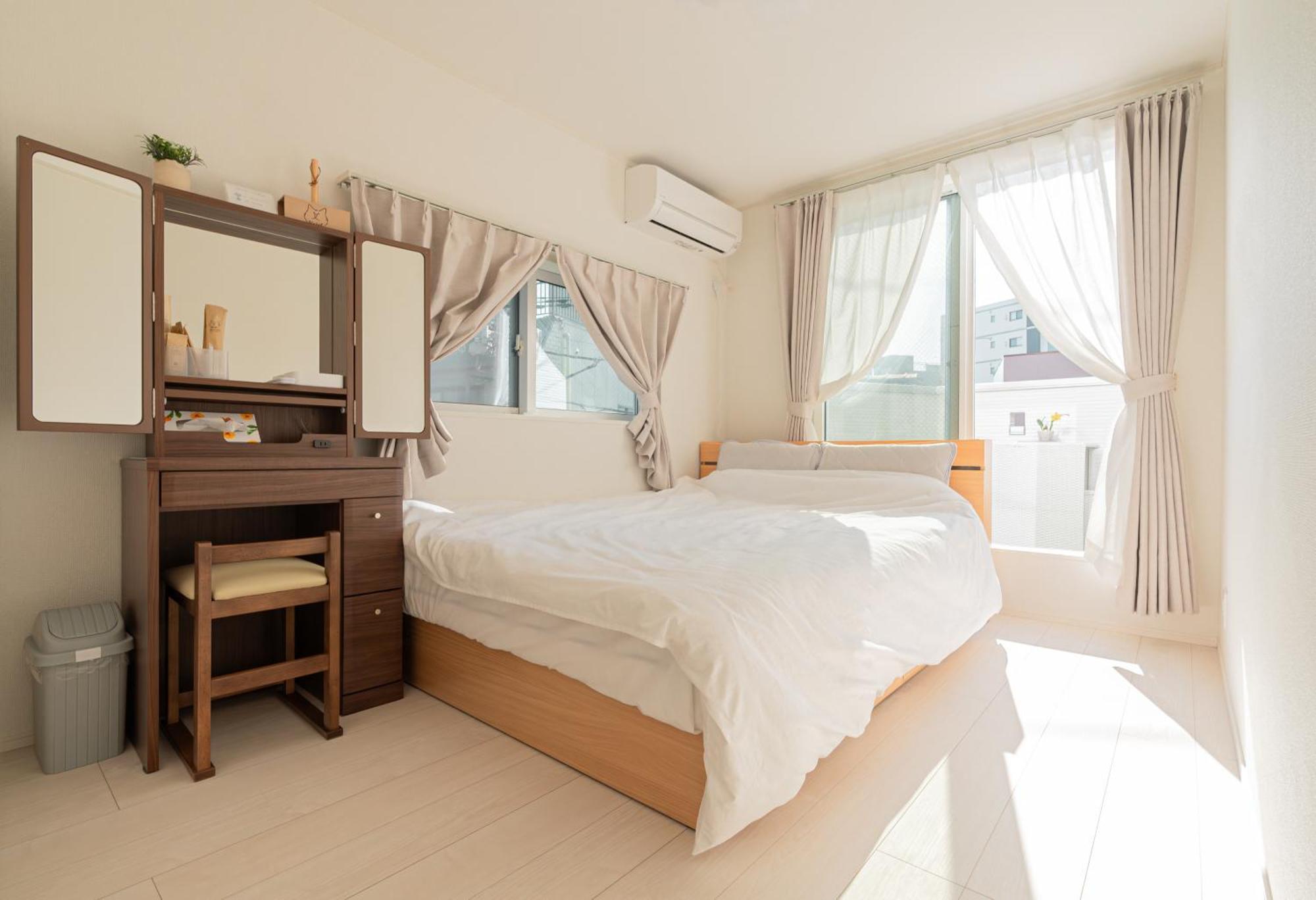 Holiday home I Skytreeまで14分 最大10人 新築 一戸貸 Wifi完備 洗濯乾燥機 駐車場二台分 植物好き Tokyo