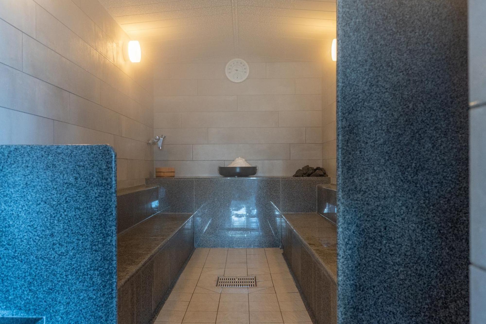 Toyosu Manyo Club Hotel 3*